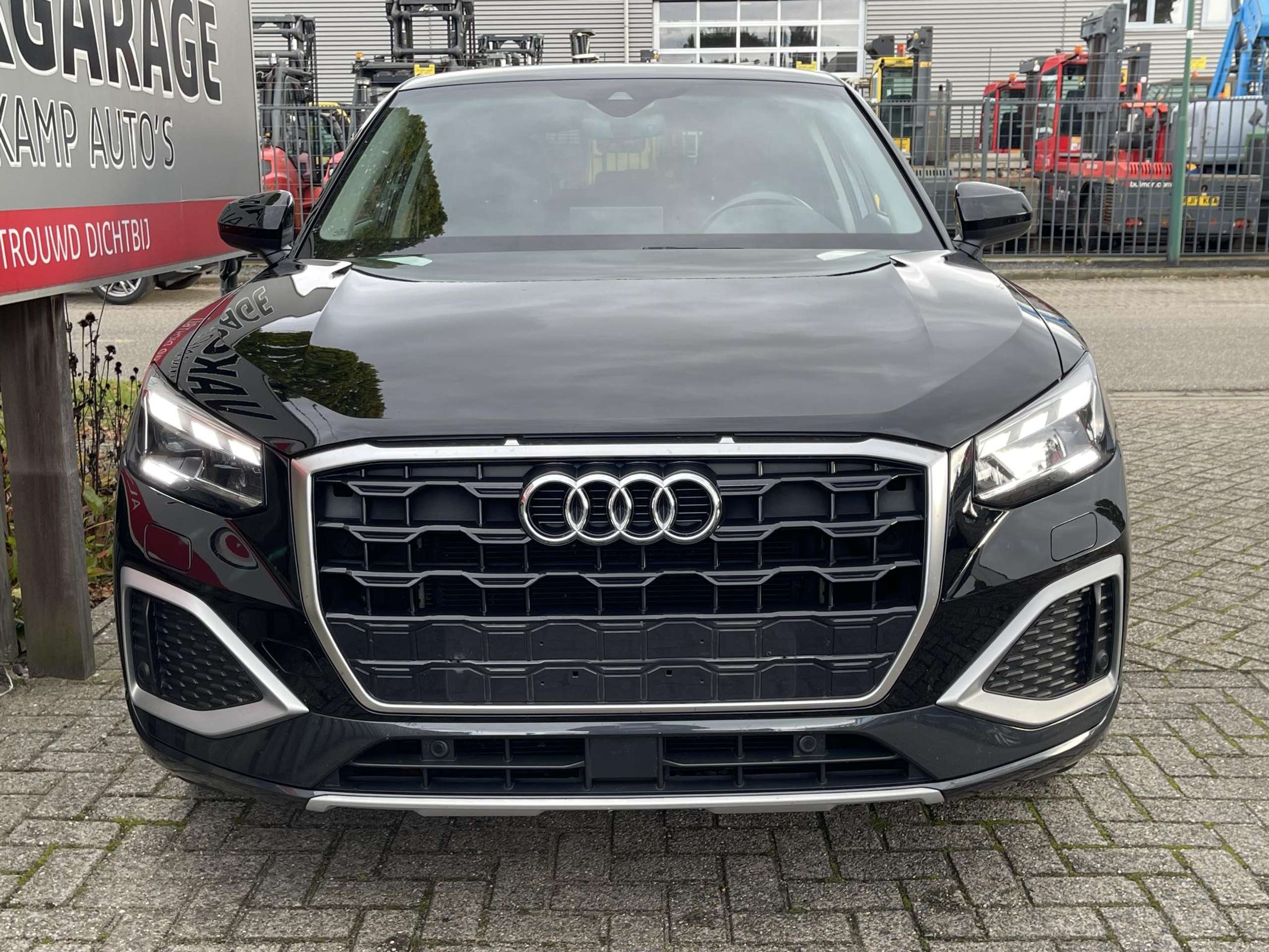 Audi - Q2