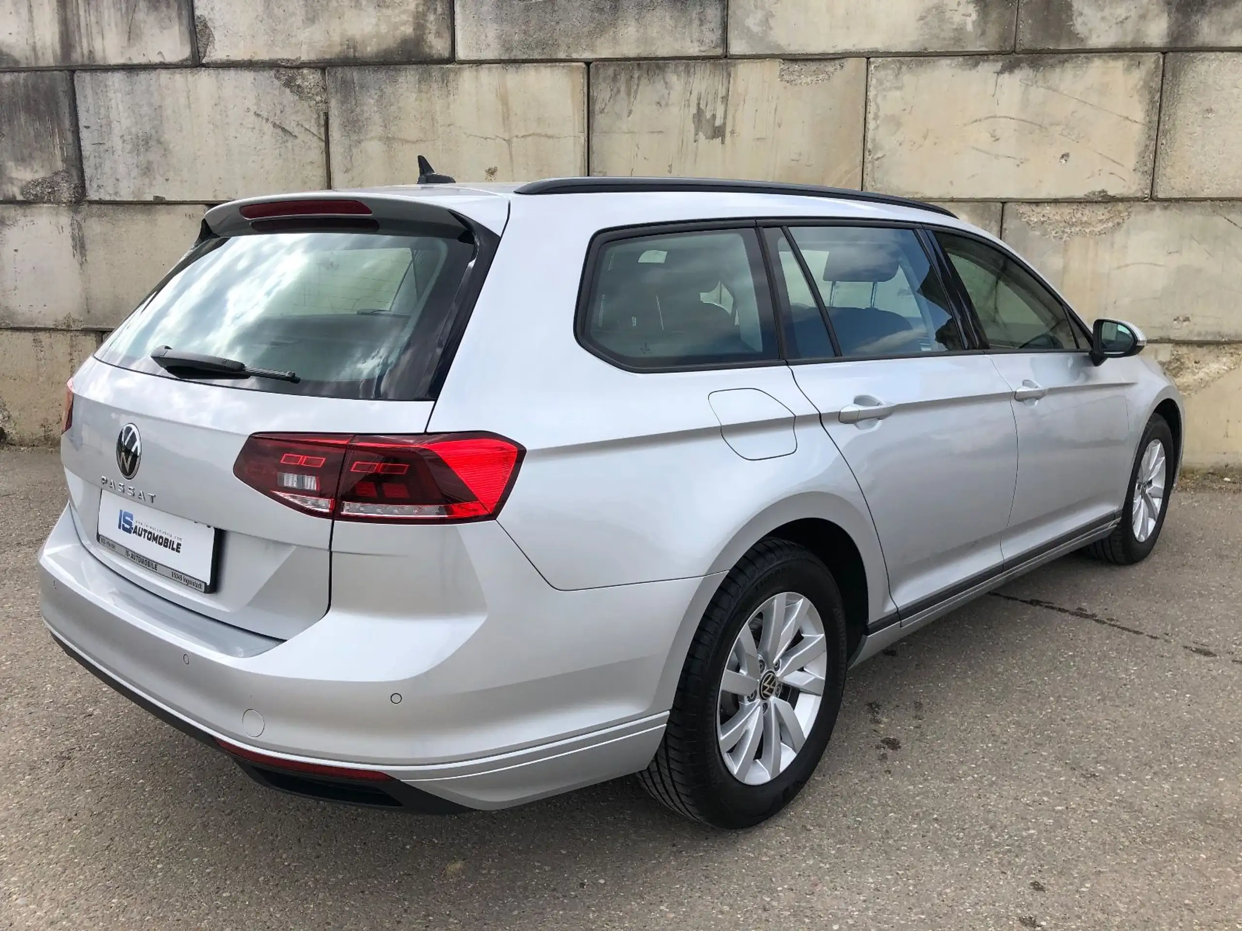 Volkswagen - Passat Variant