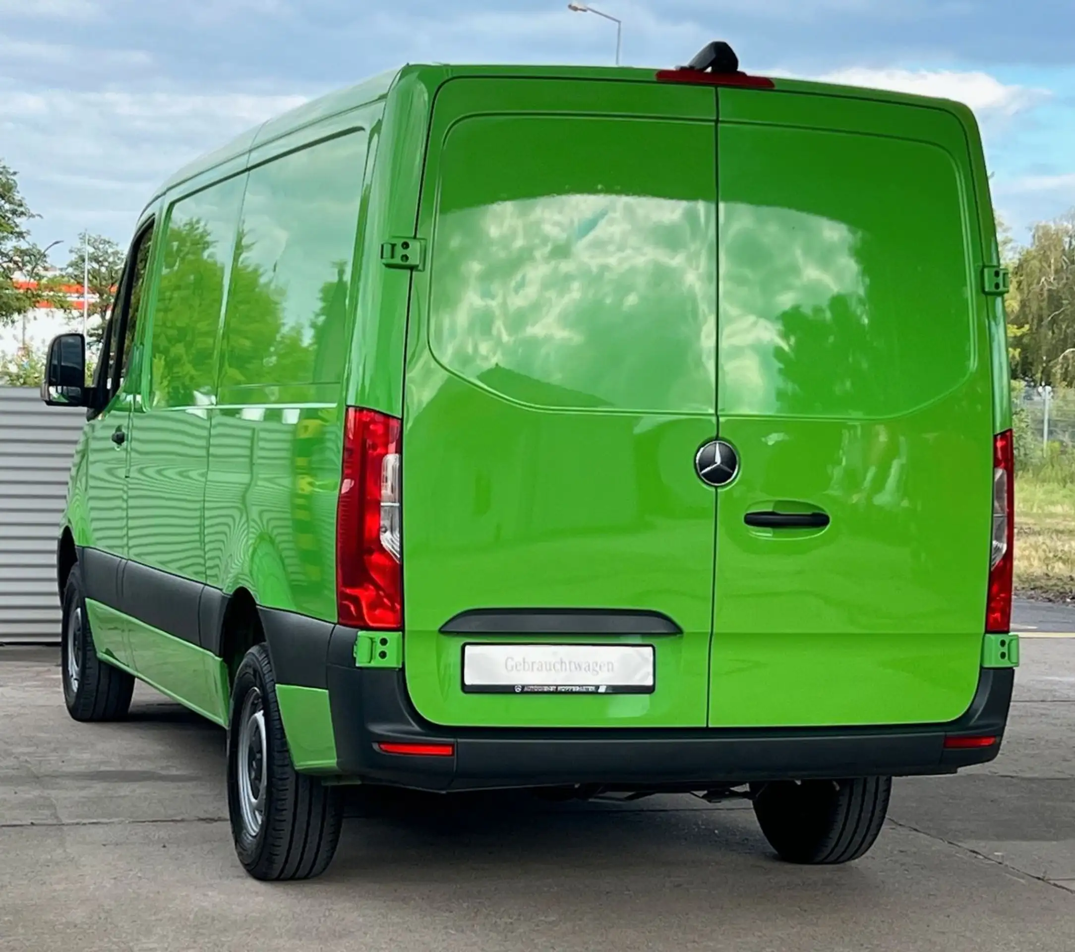 Mercedes-Benz - Sprinter