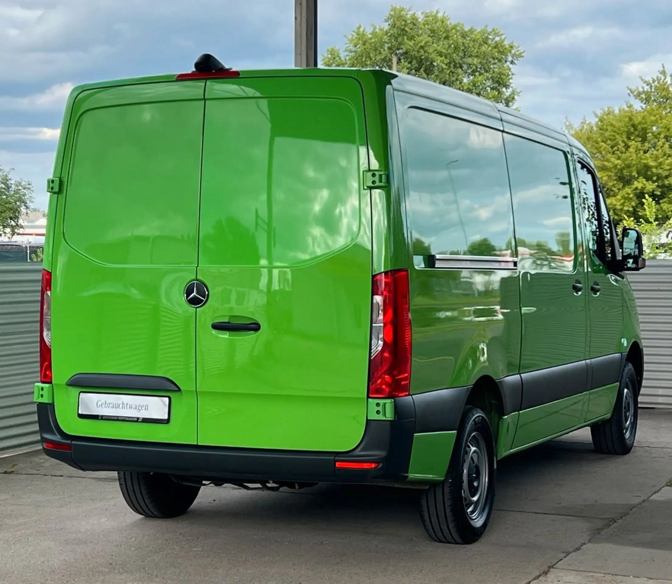 Mercedes-Benz - Sprinter