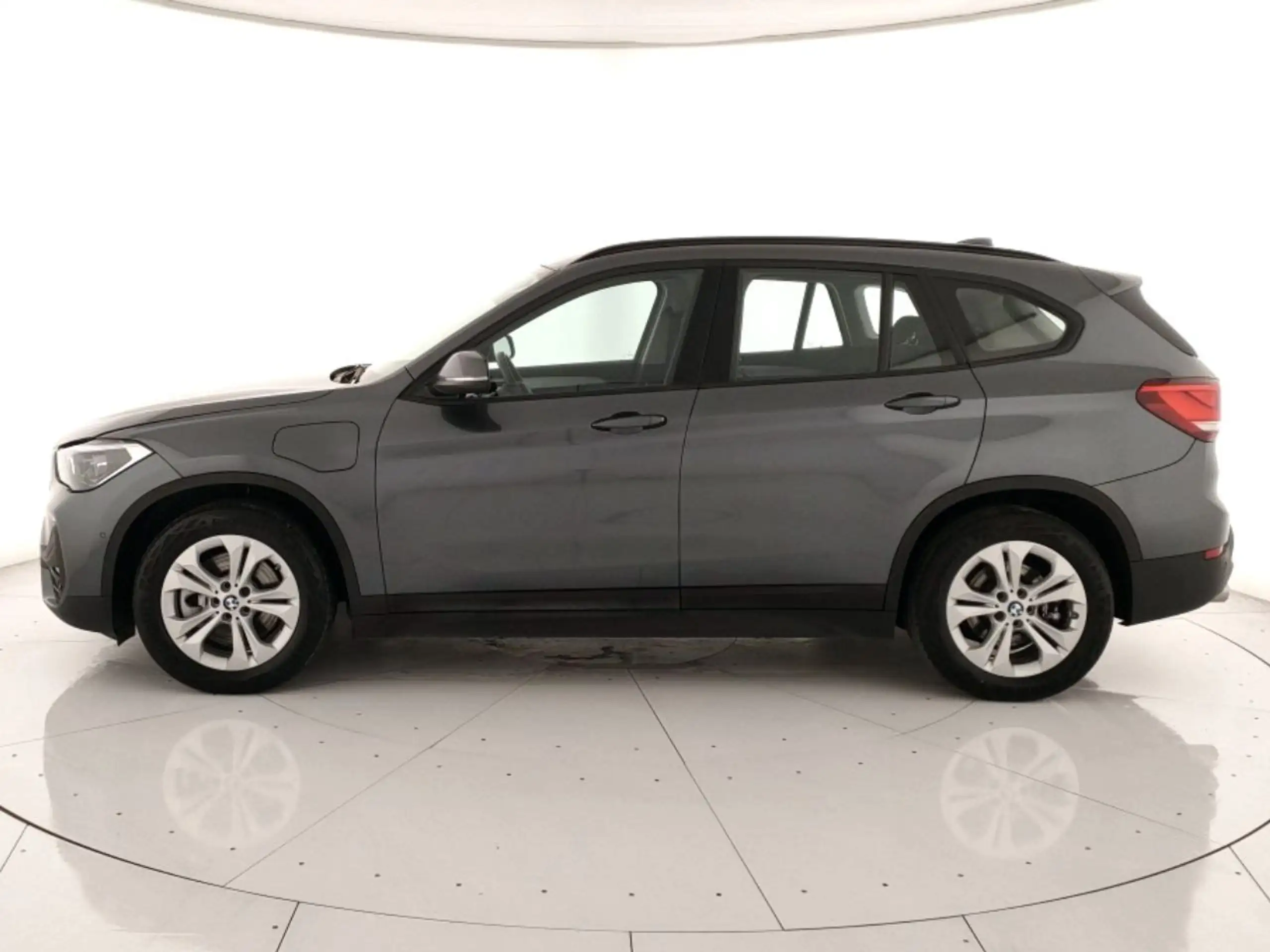 BMW - X1