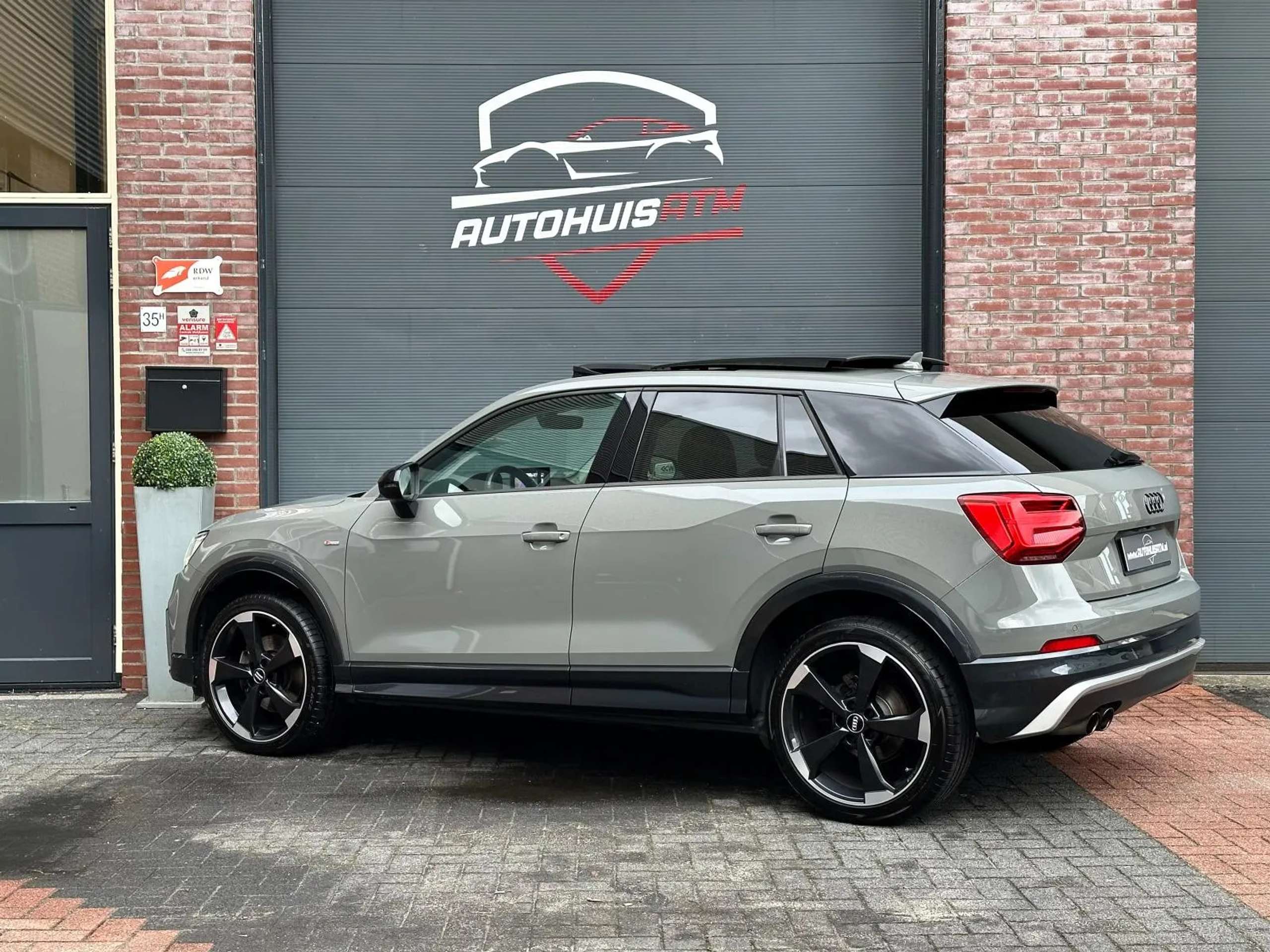 Audi - Q2