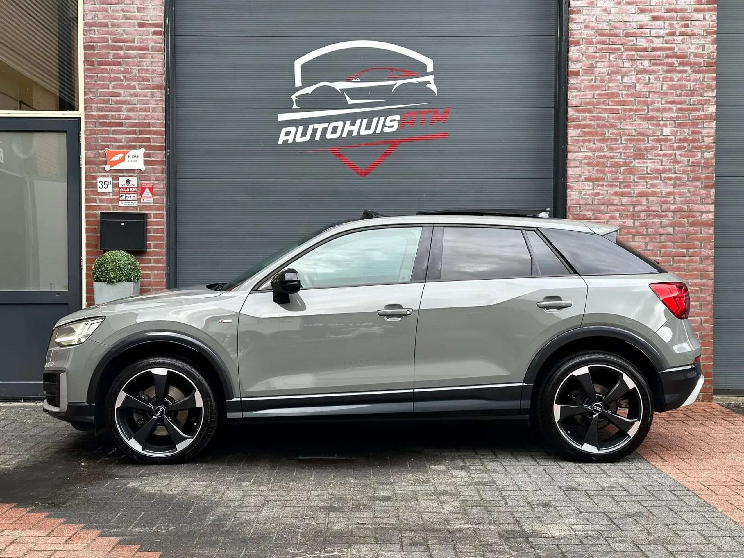 Audi - Q2