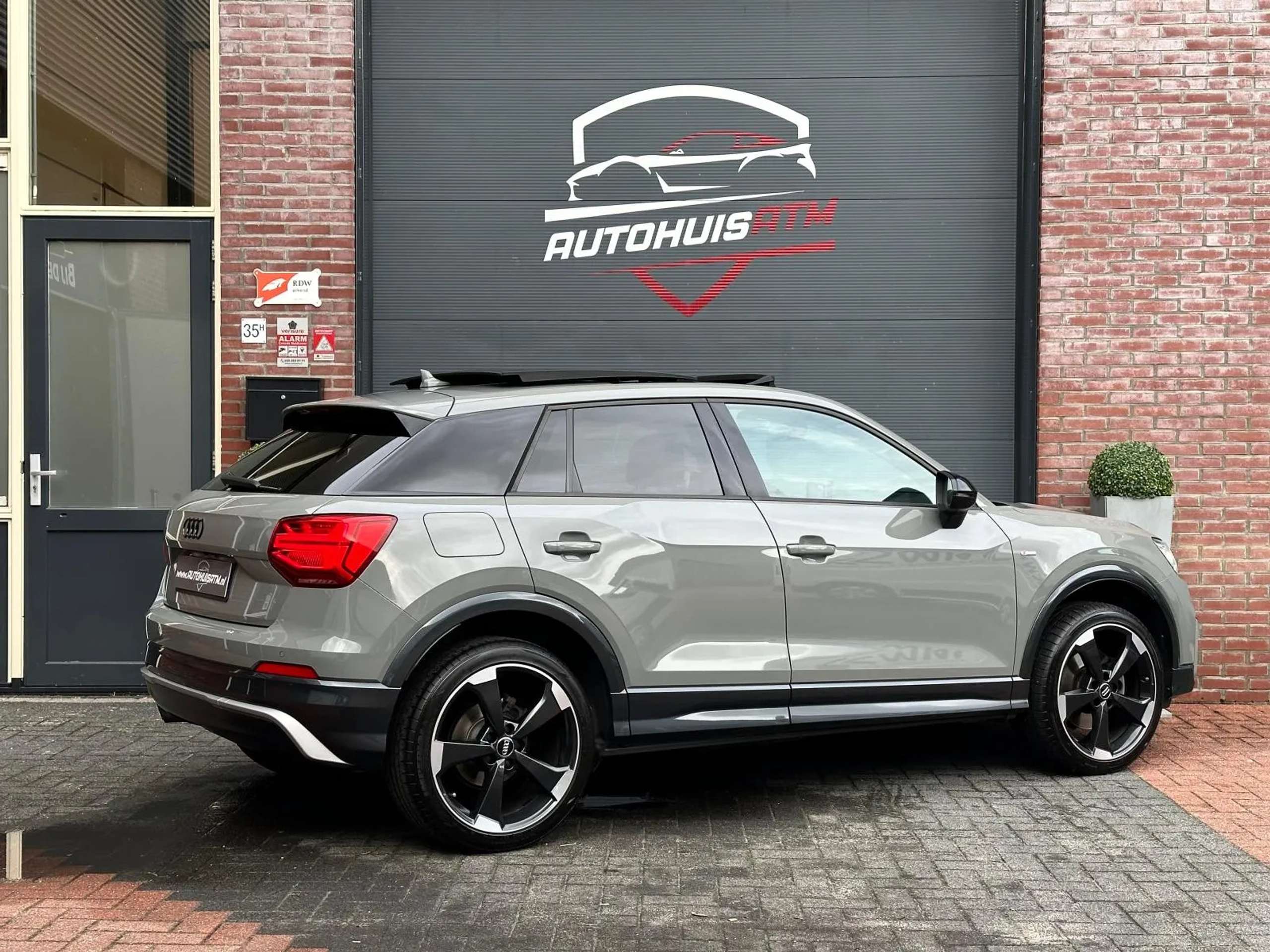 Audi - Q2