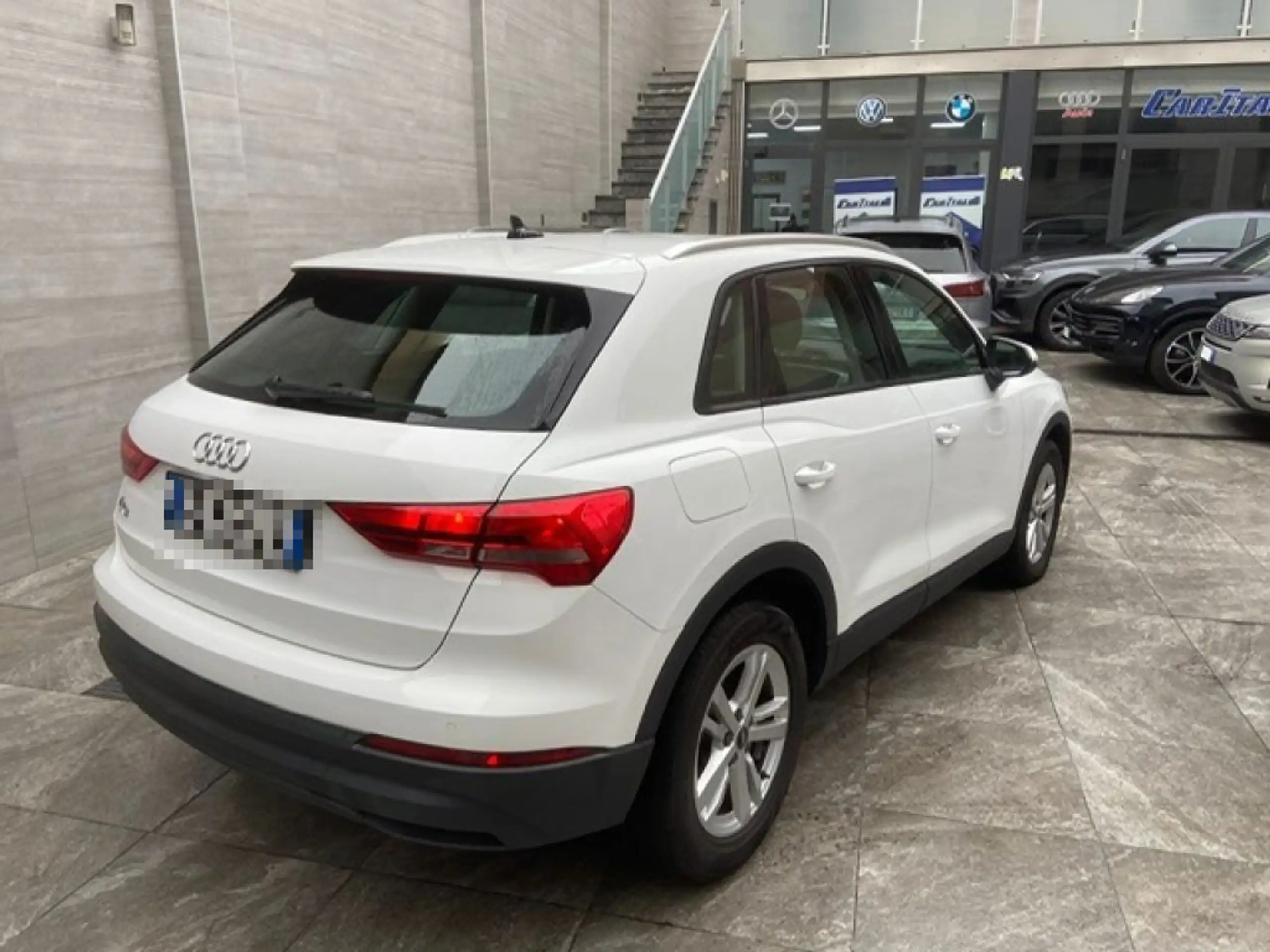 Audi - Q3