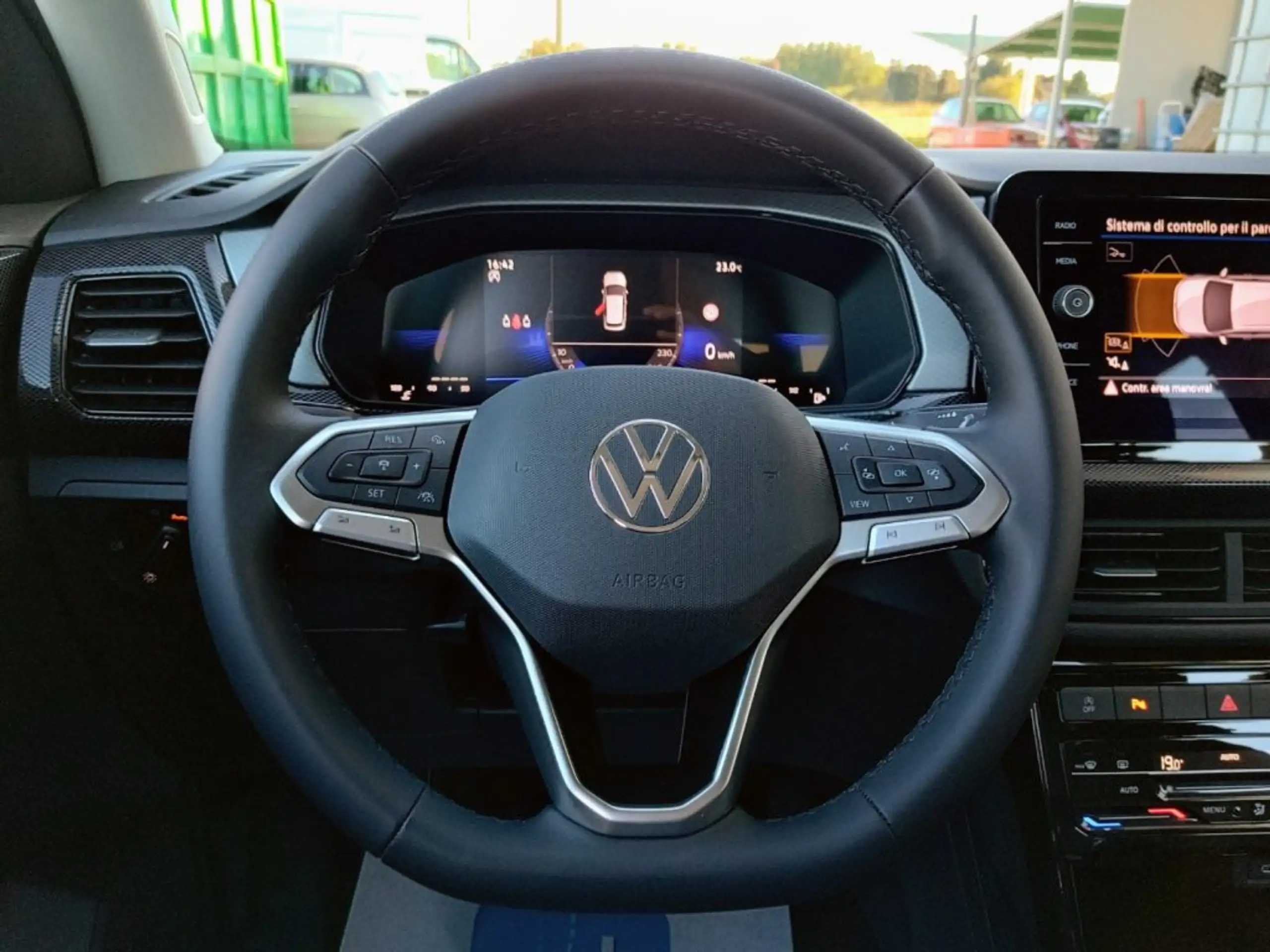 Volkswagen - T-Cross