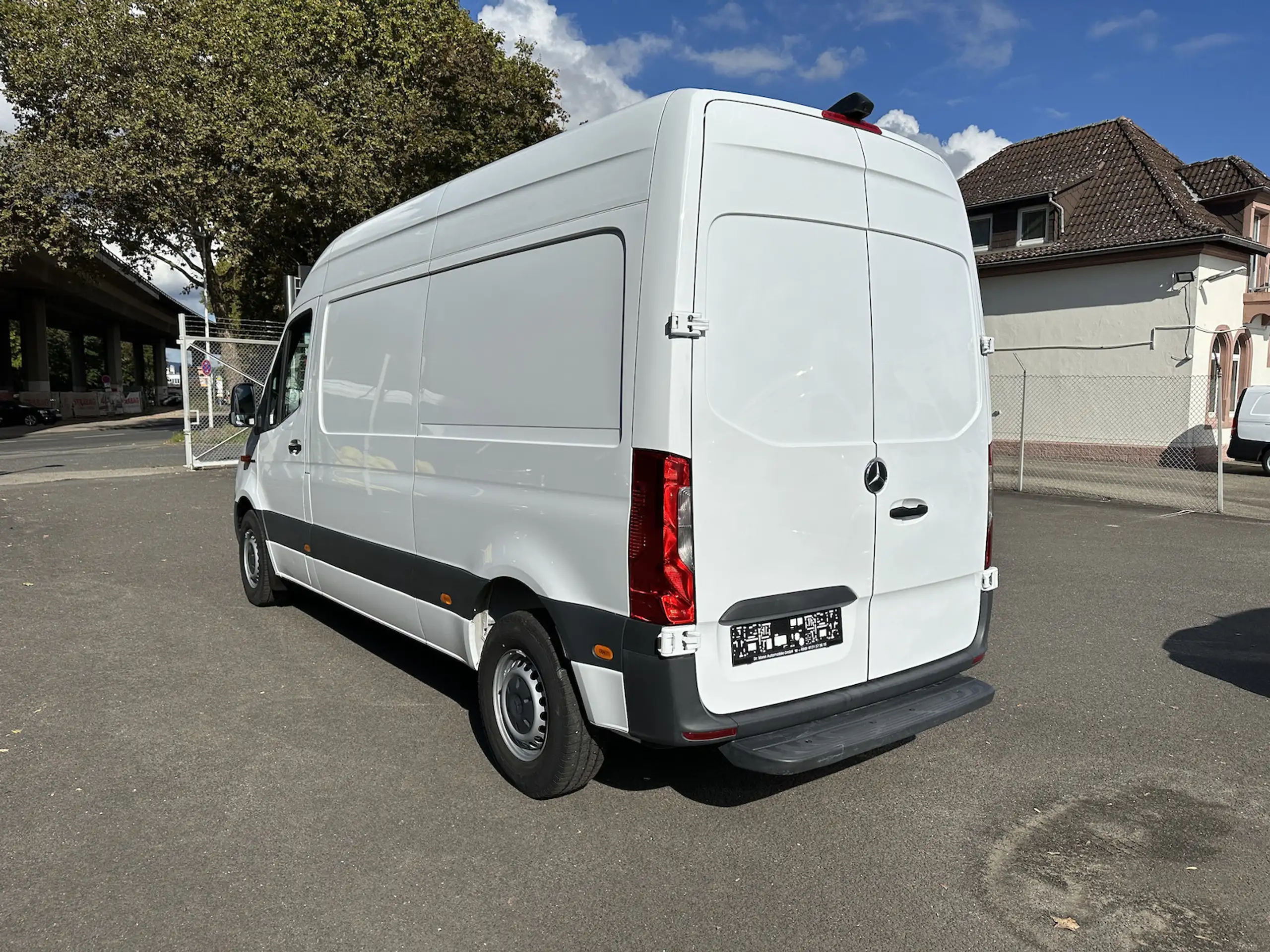 Mercedes-Benz - Sprinter