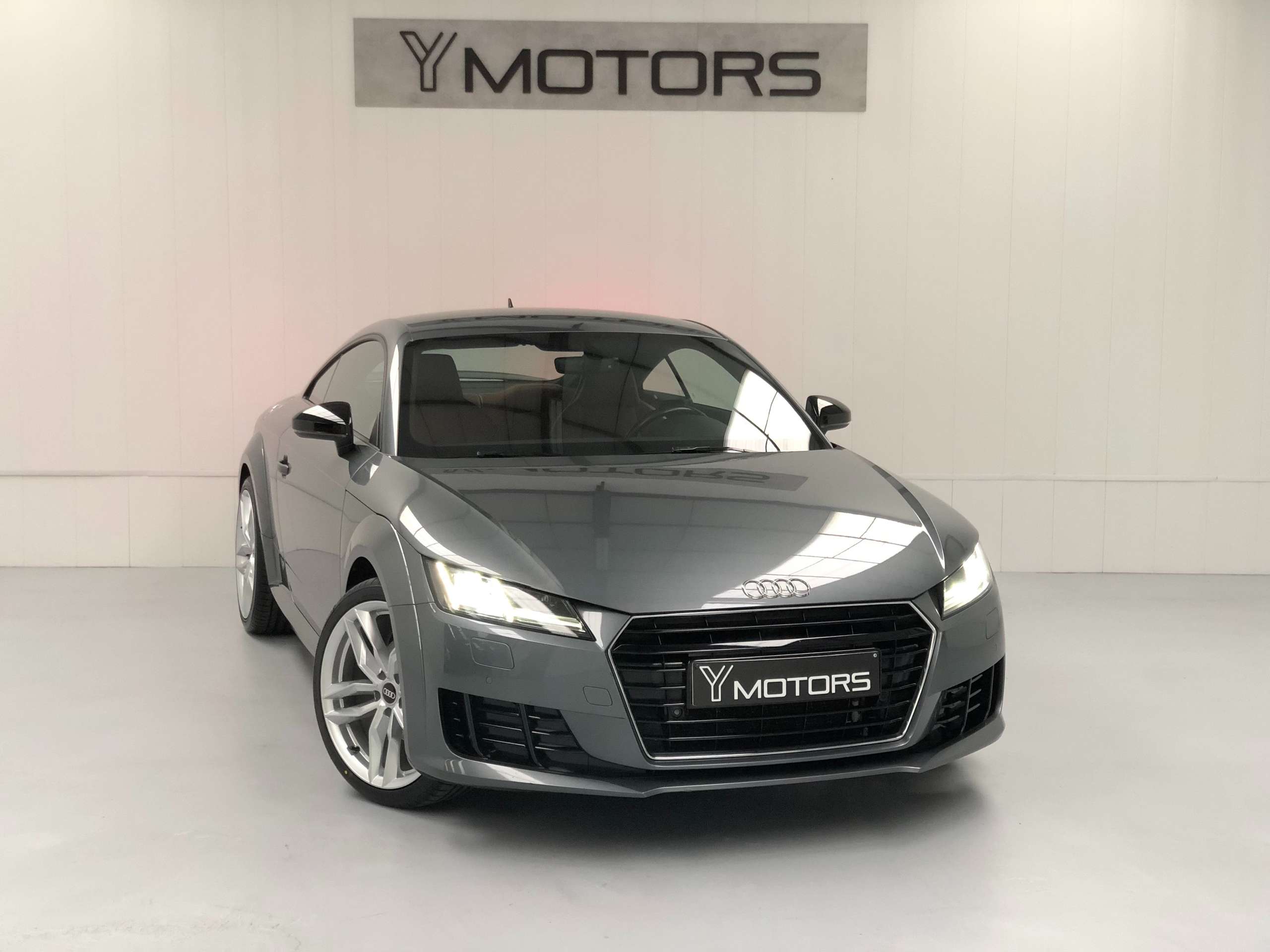 Audi - TT