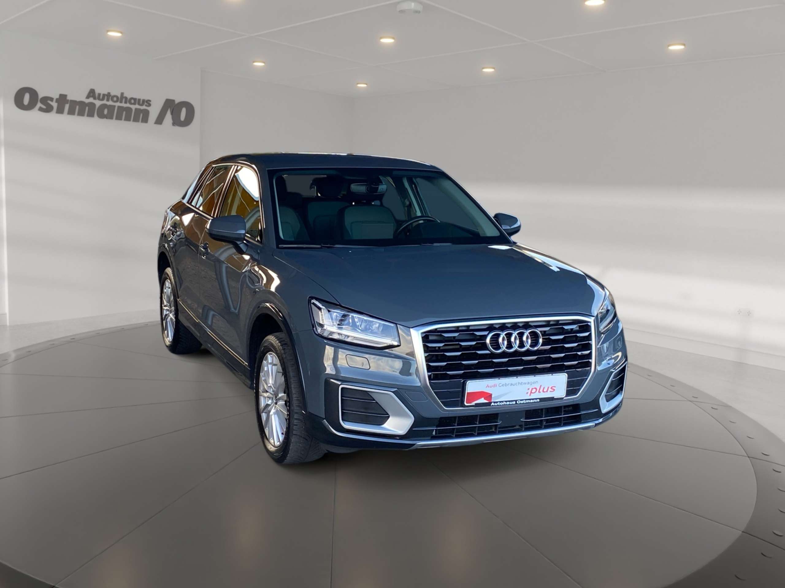 Audi - Q2