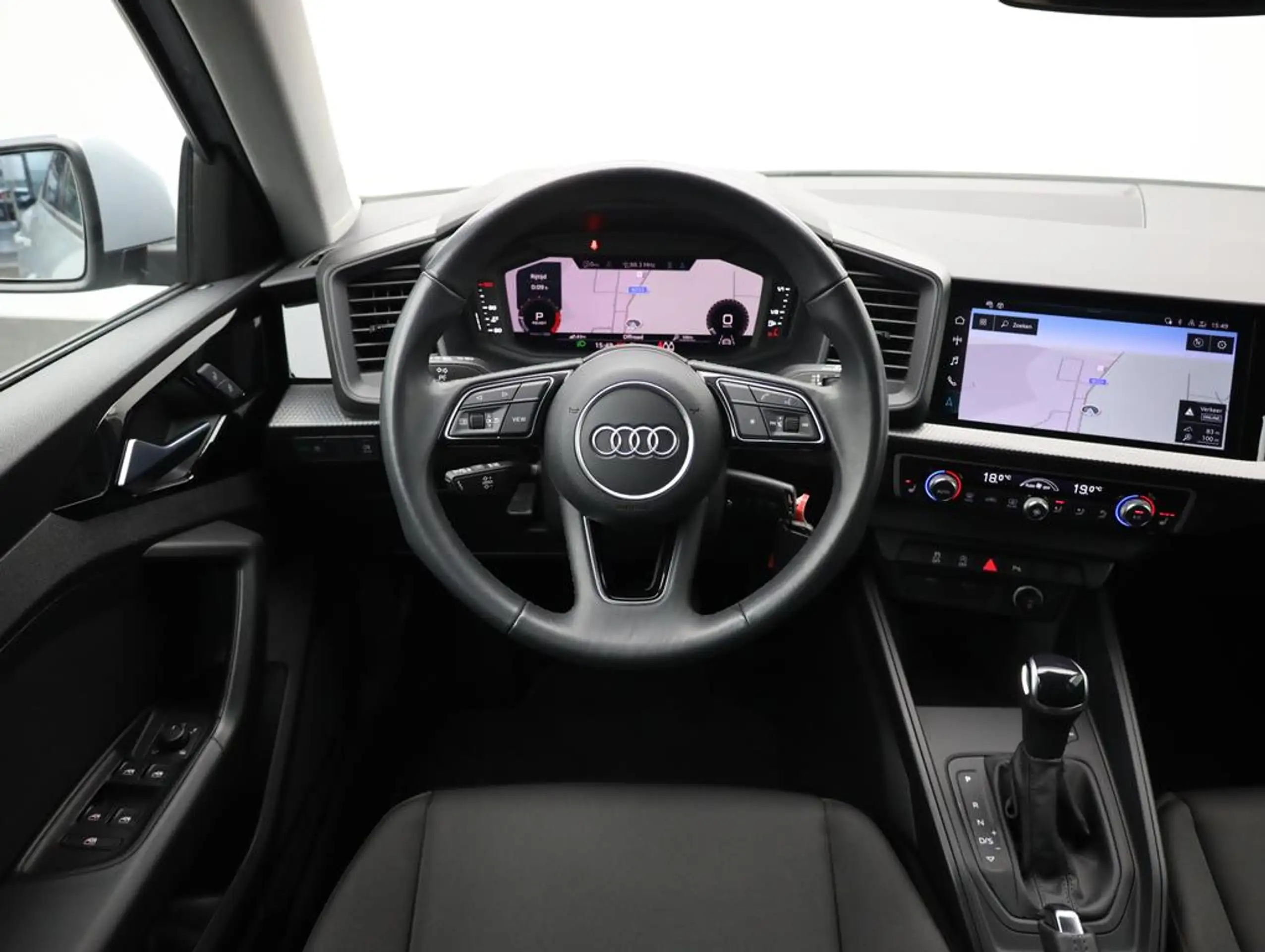 Audi - A1