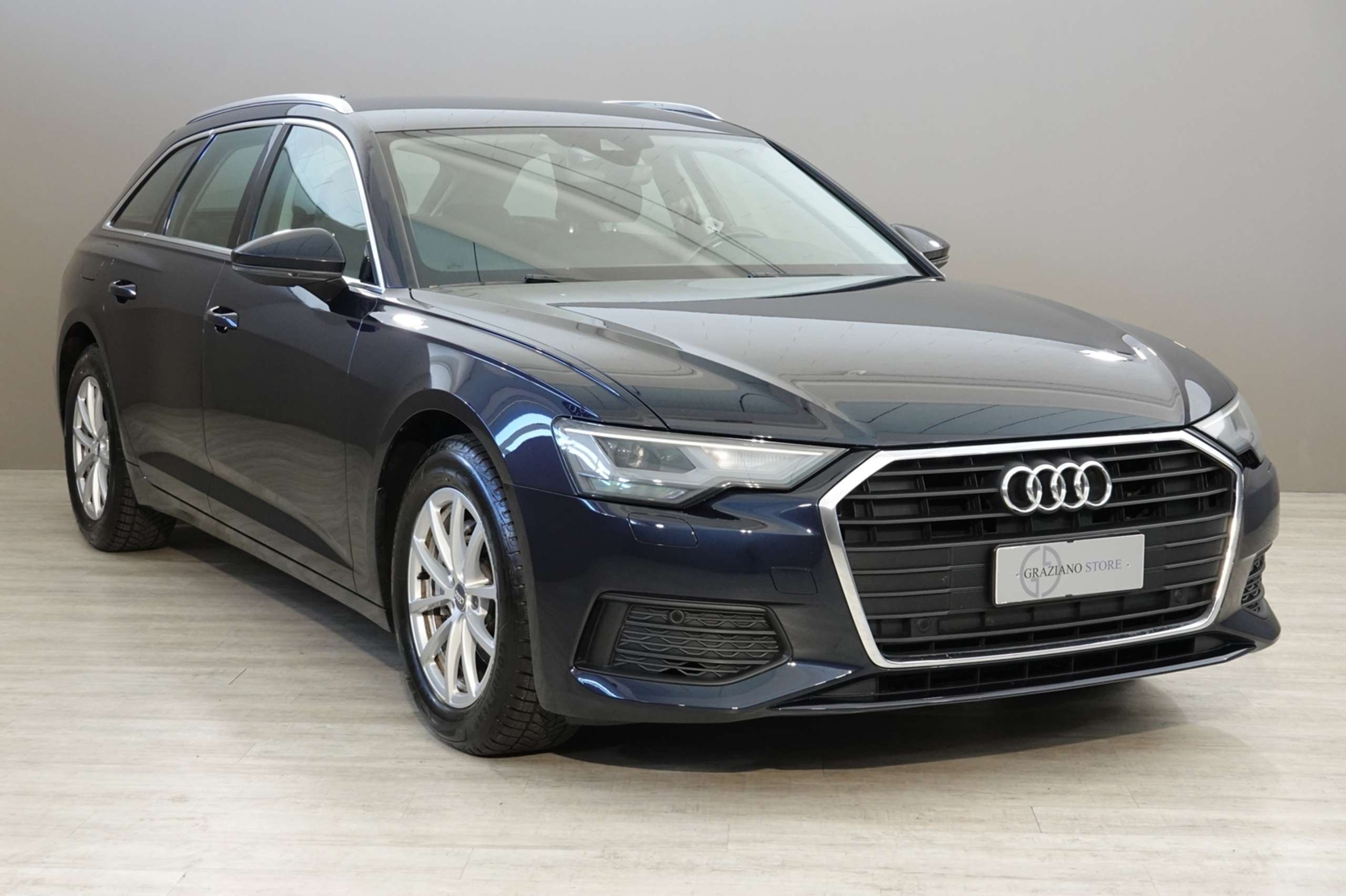 Audi - A6