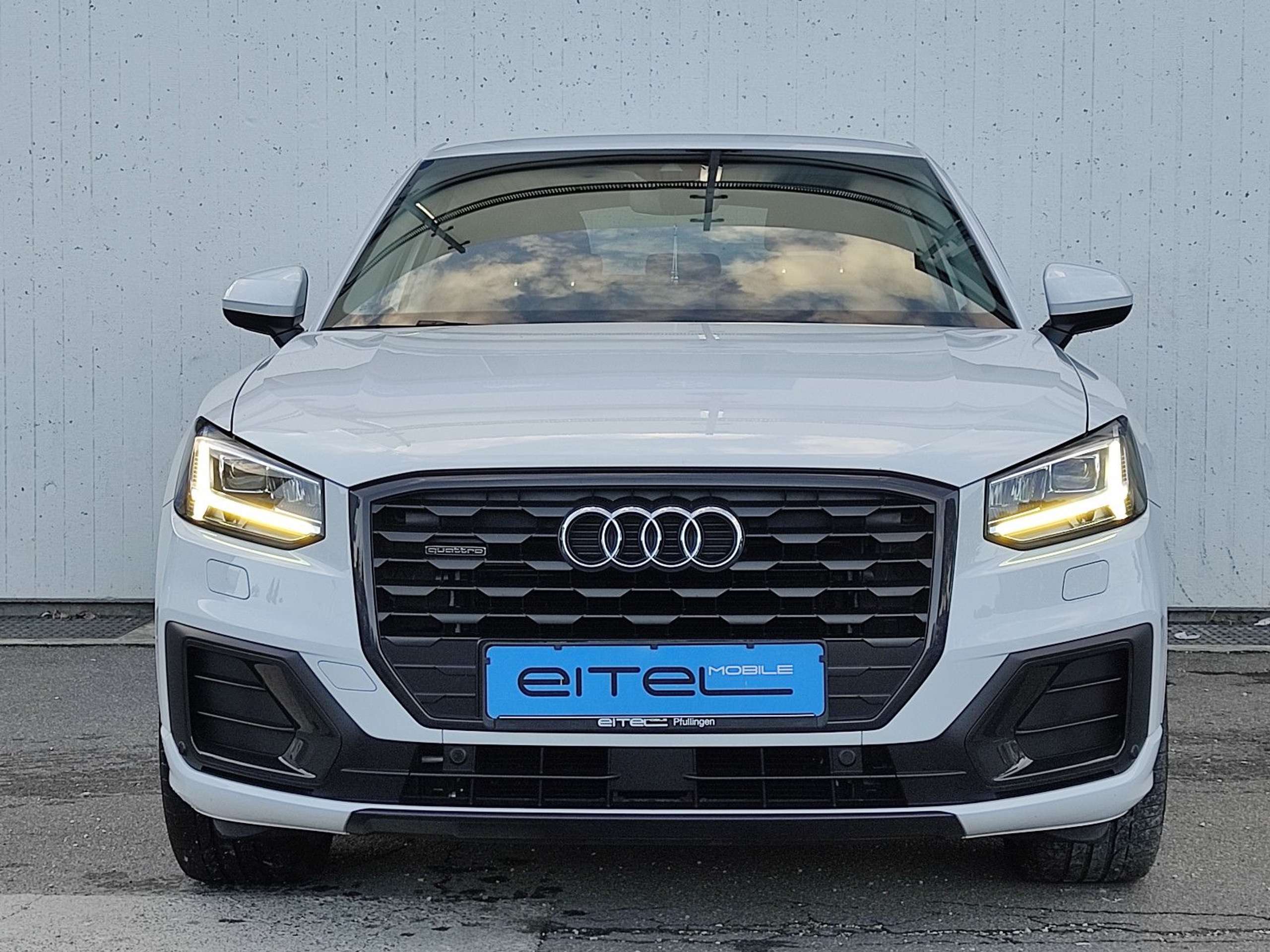 Audi - Q2