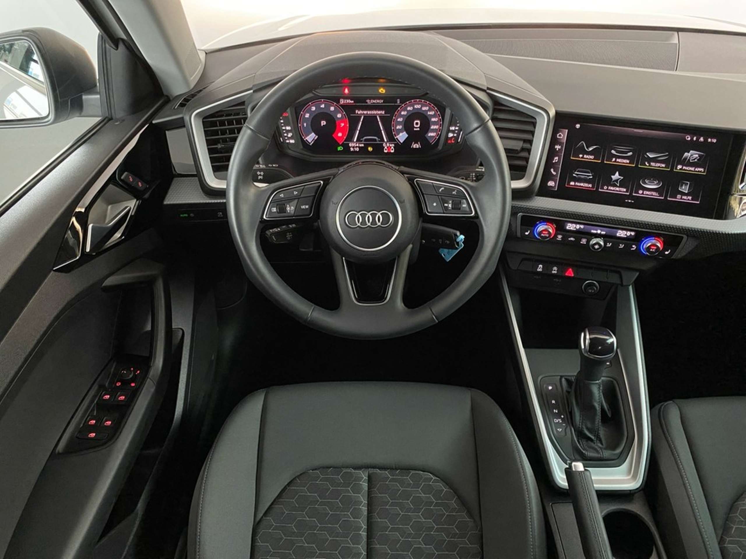 Audi - A1