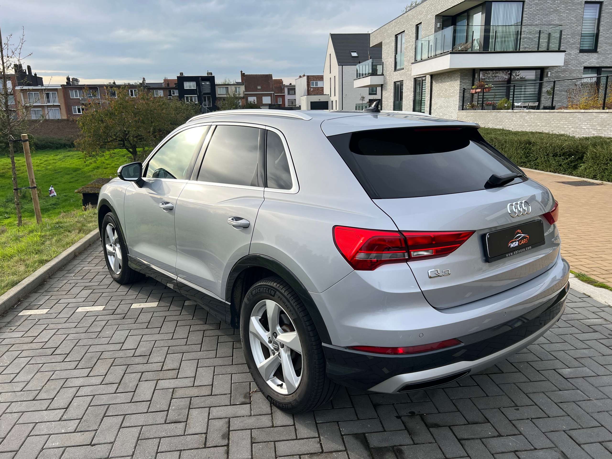 Audi - Q3