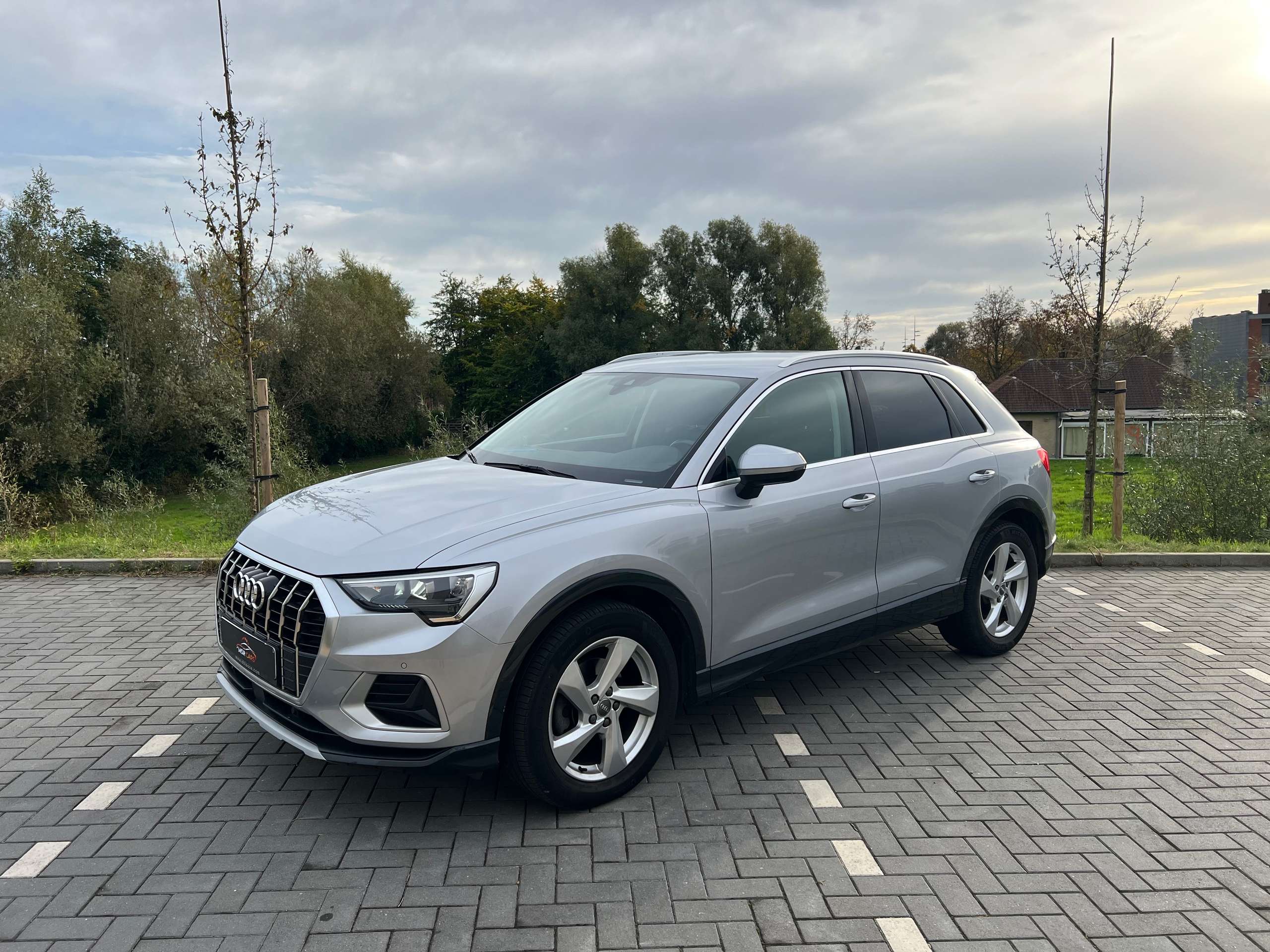 Audi - Q3