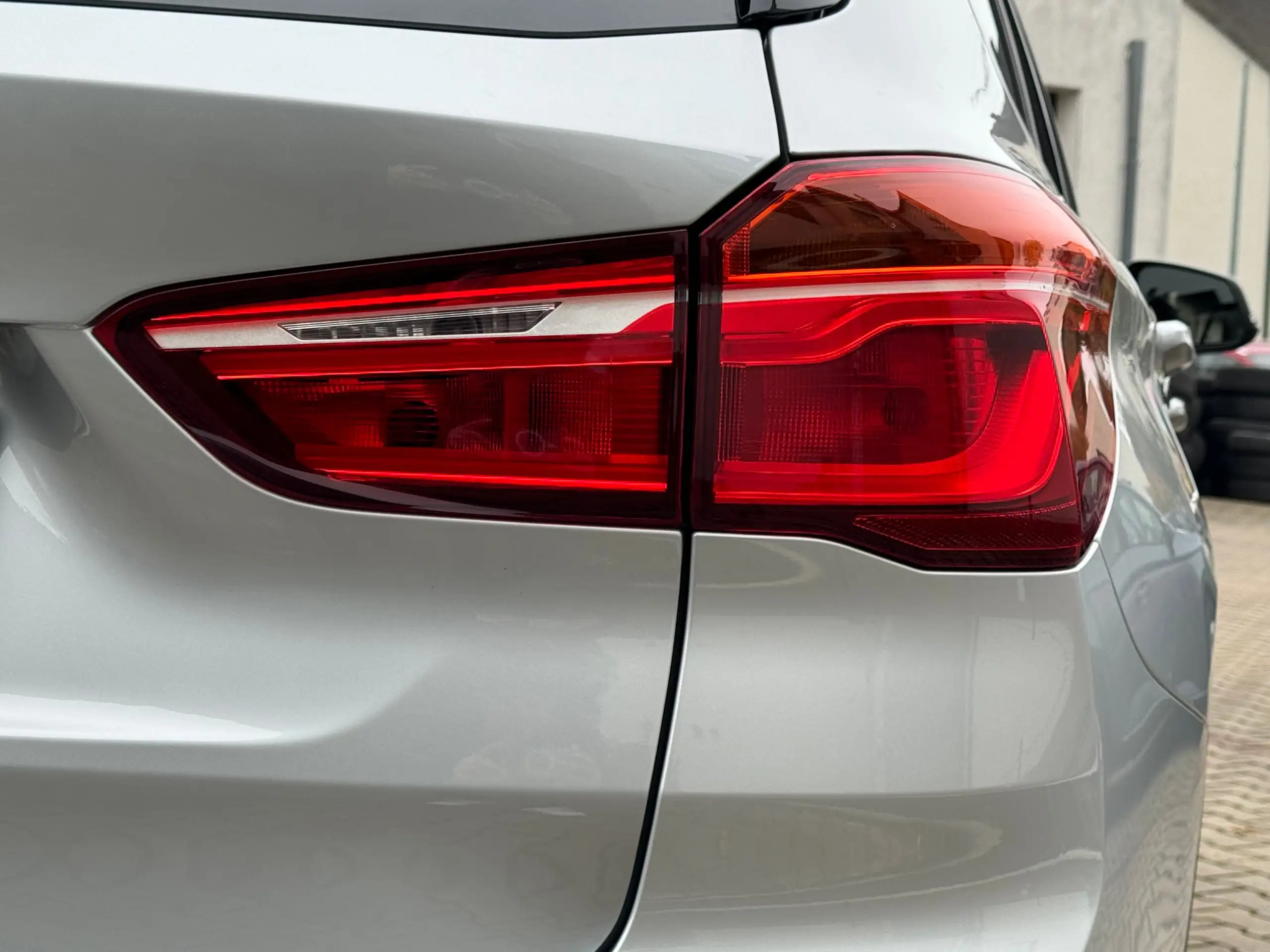 BMW - X1