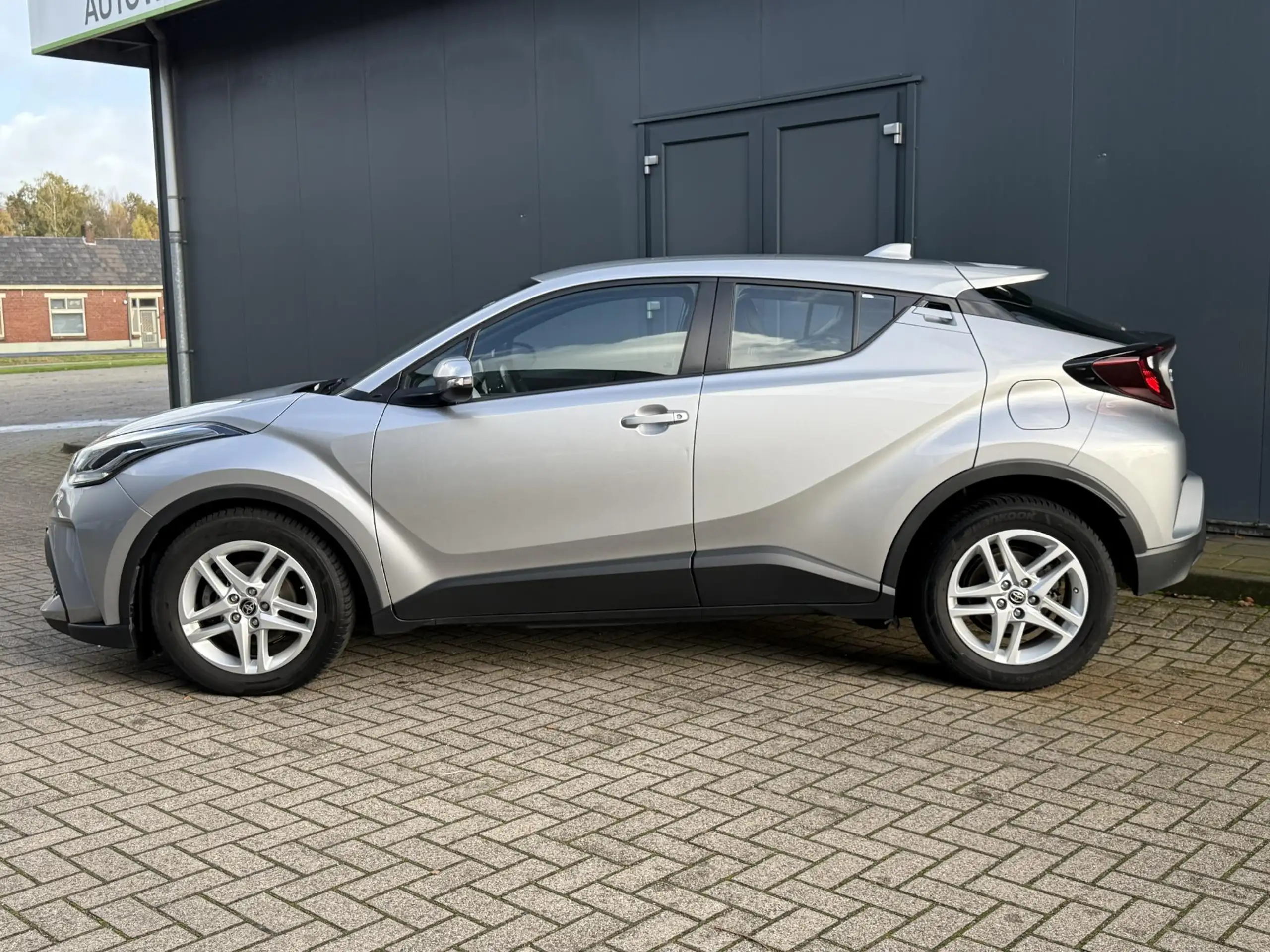 Toyota - C-HR