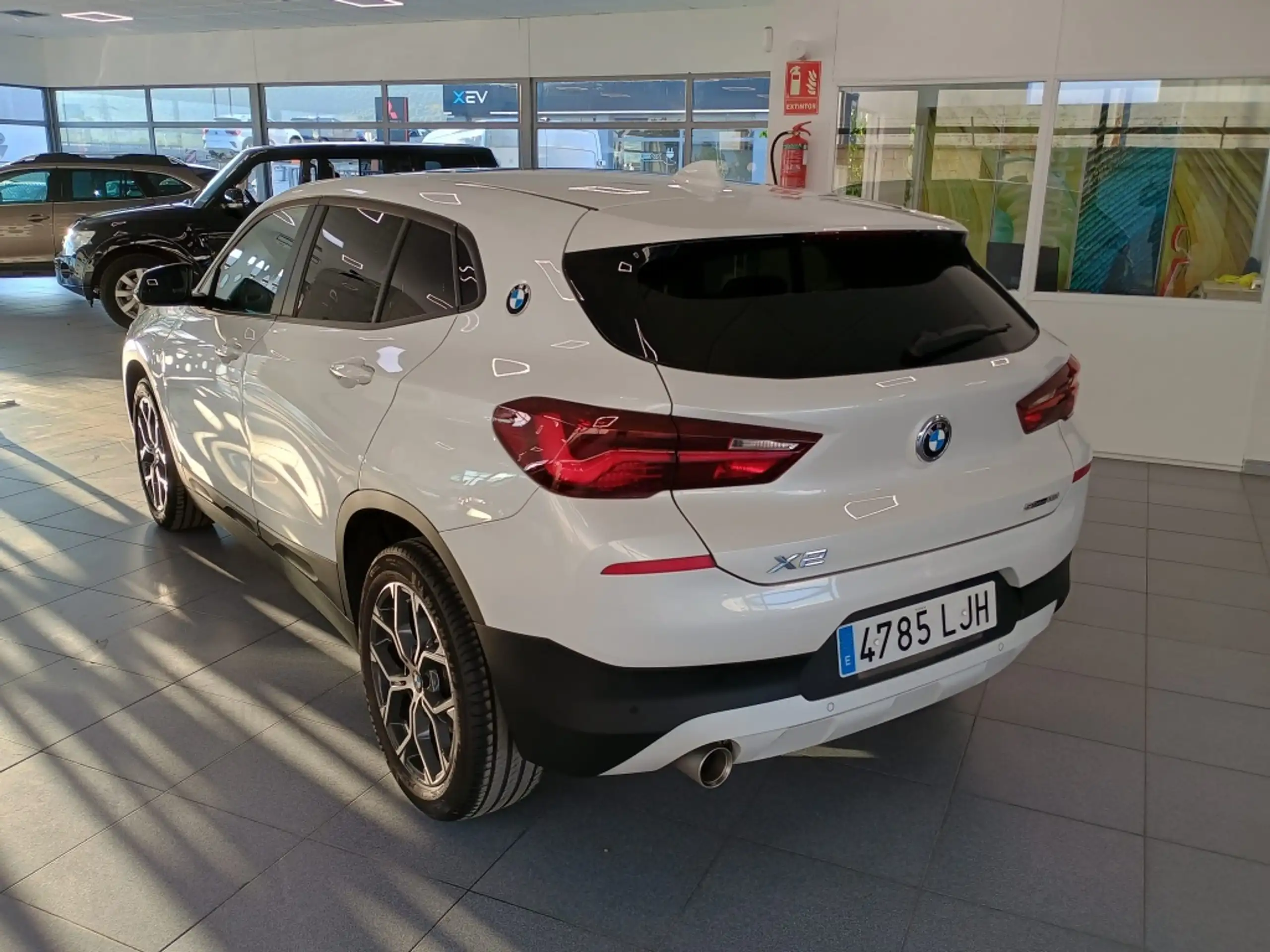 BMW - X2