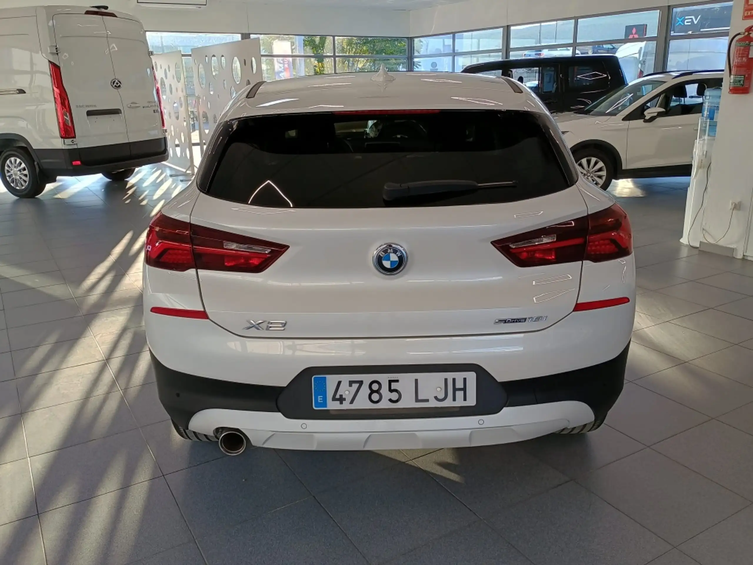 BMW - X2