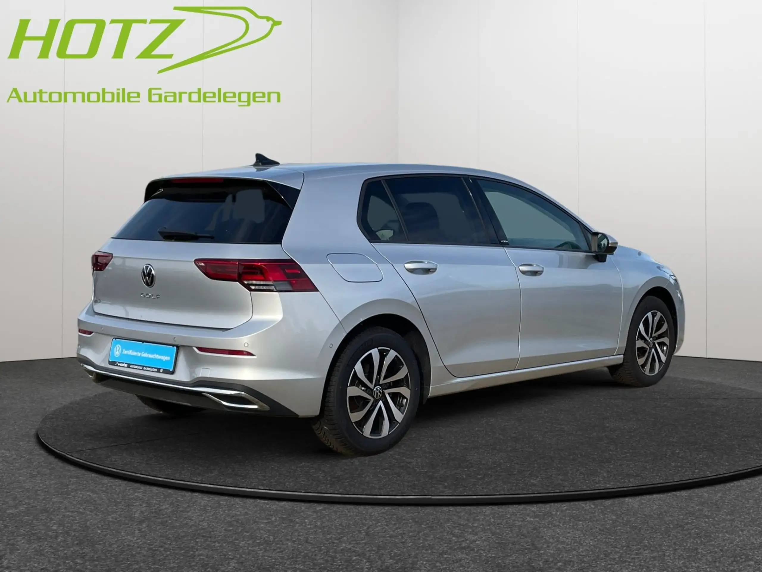 Volkswagen - Golf