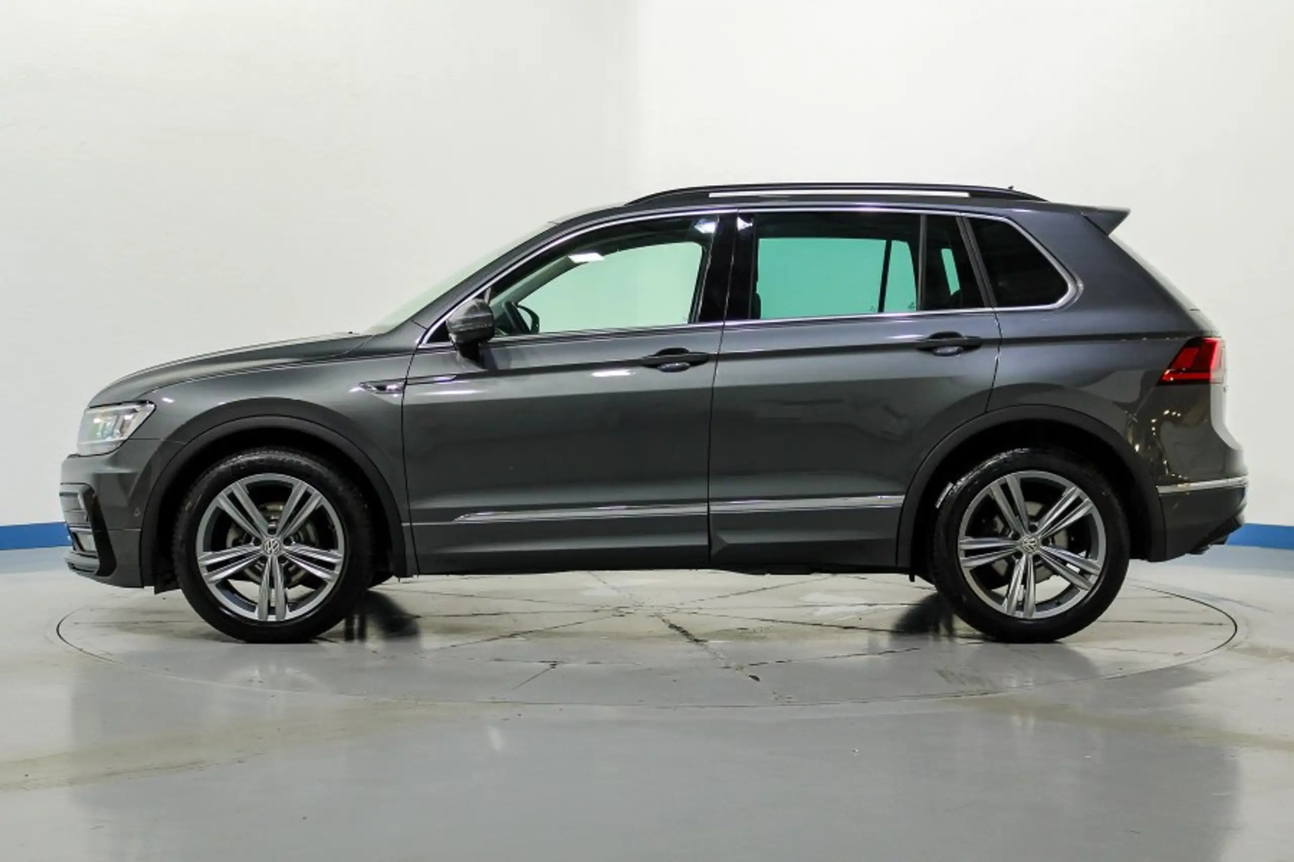 Volkswagen - Tiguan