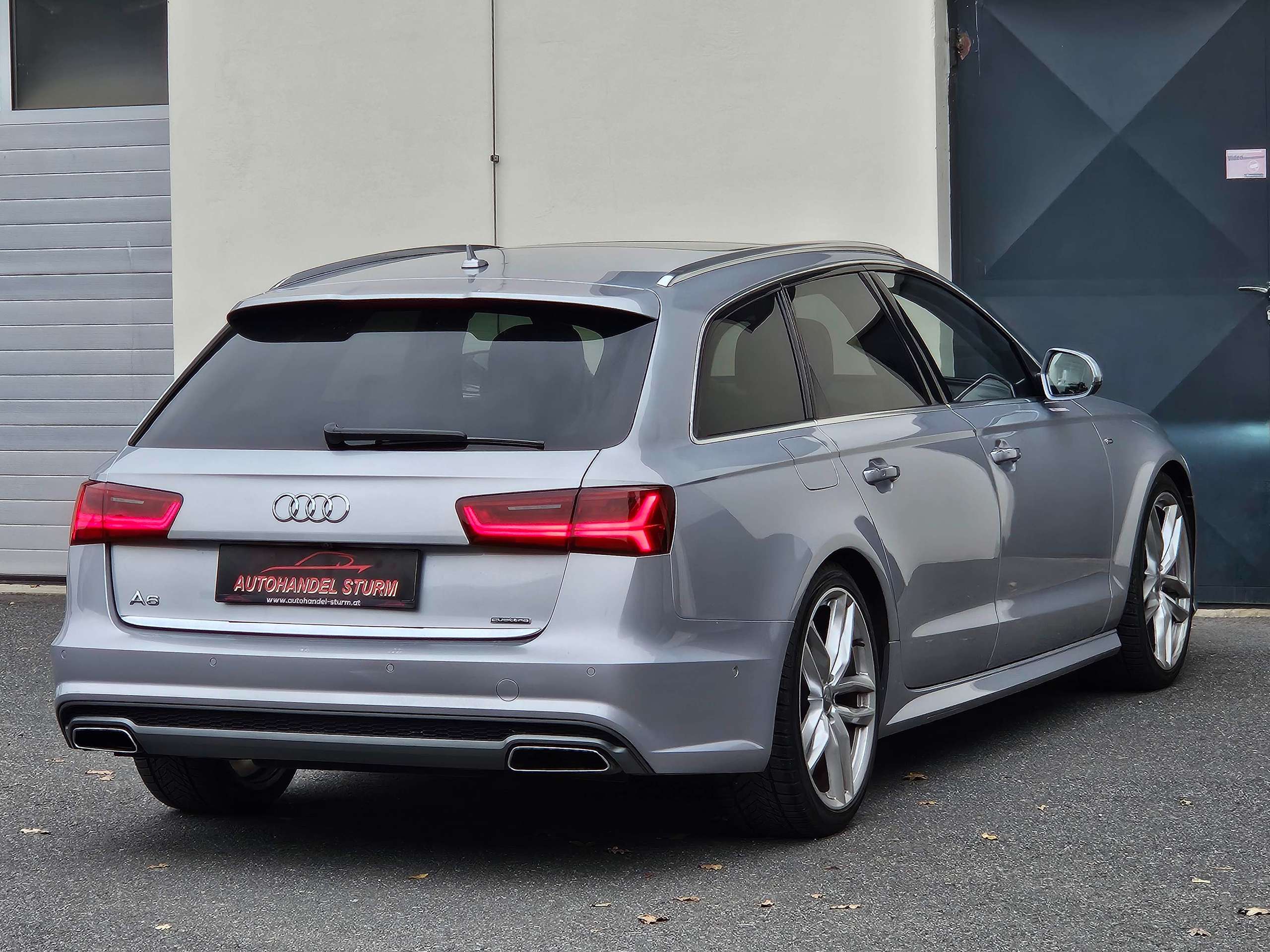 Audi - A6