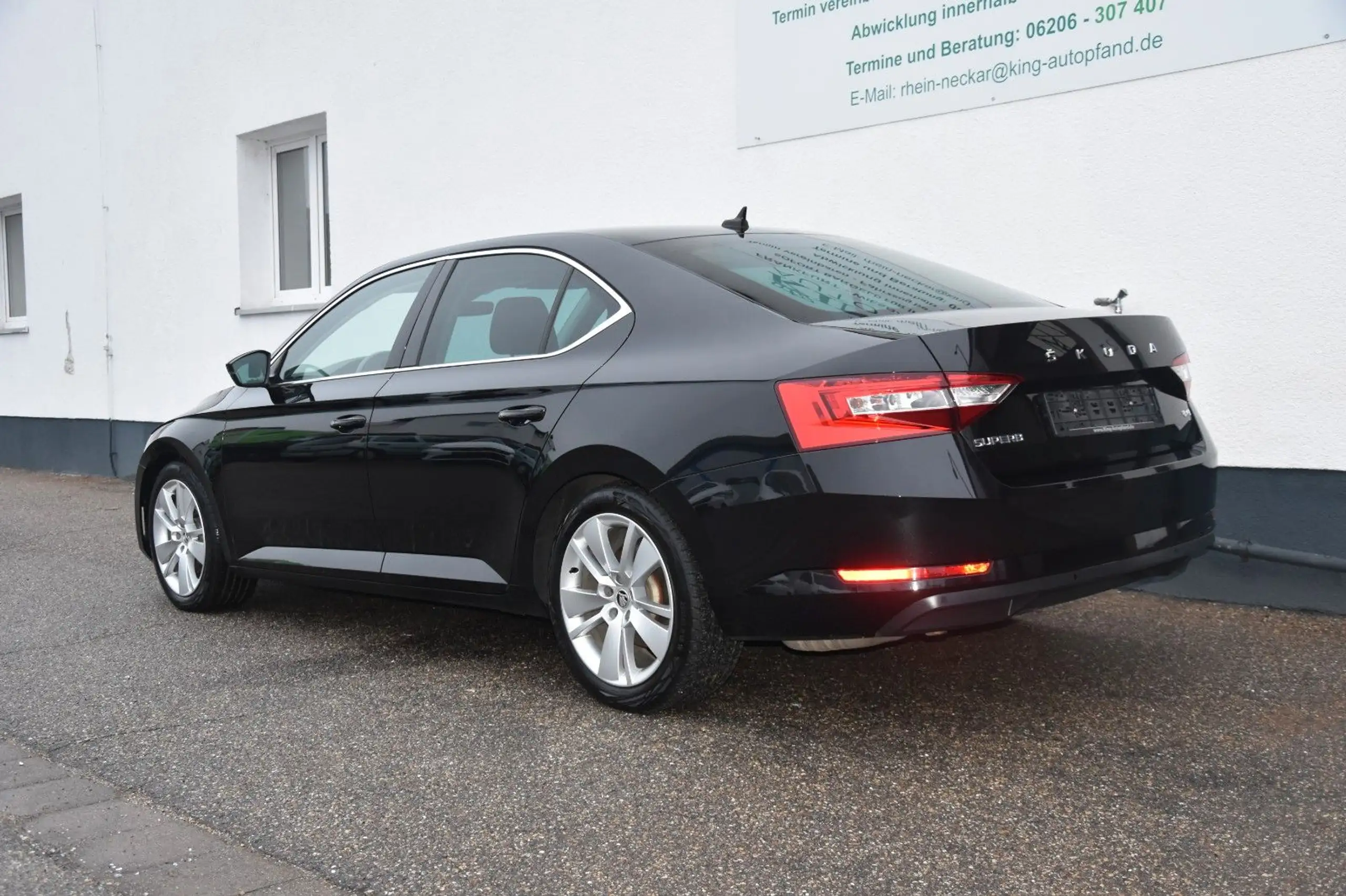 Skoda - Superb