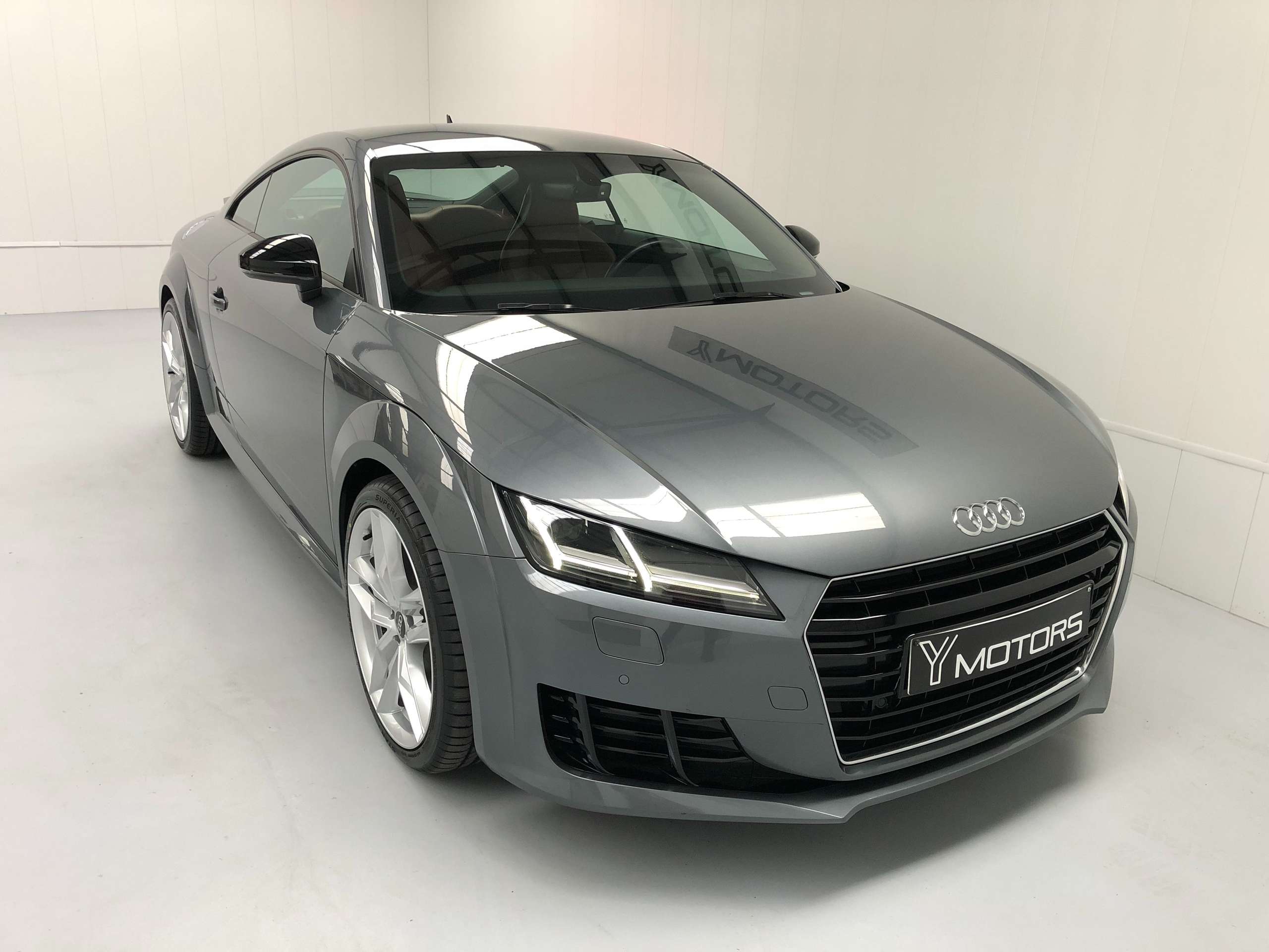 Audi - TT