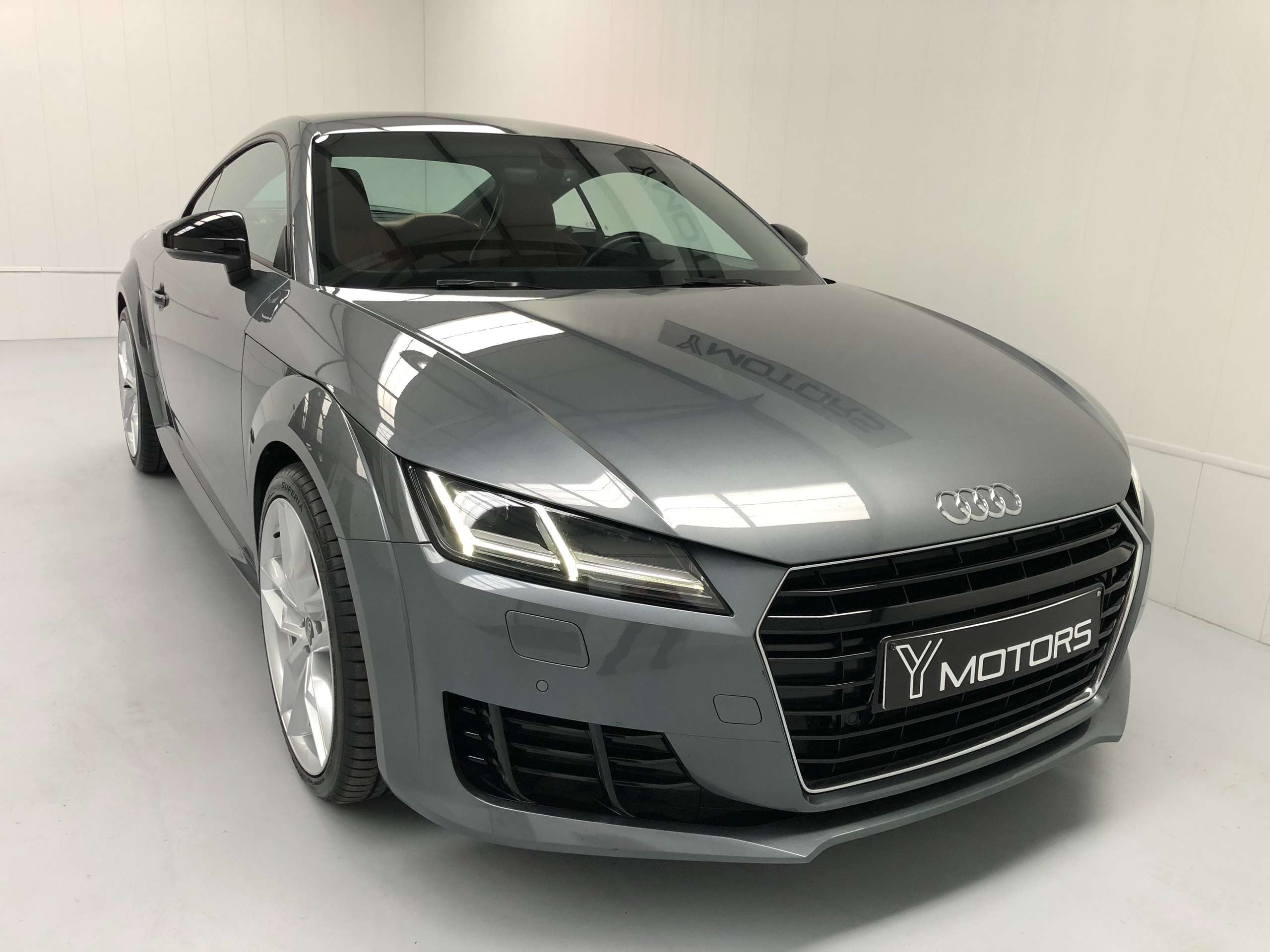 Audi - TT