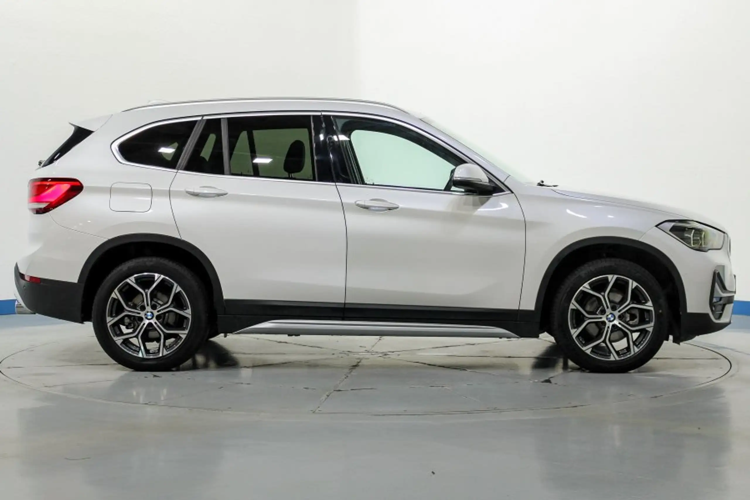 BMW - X1