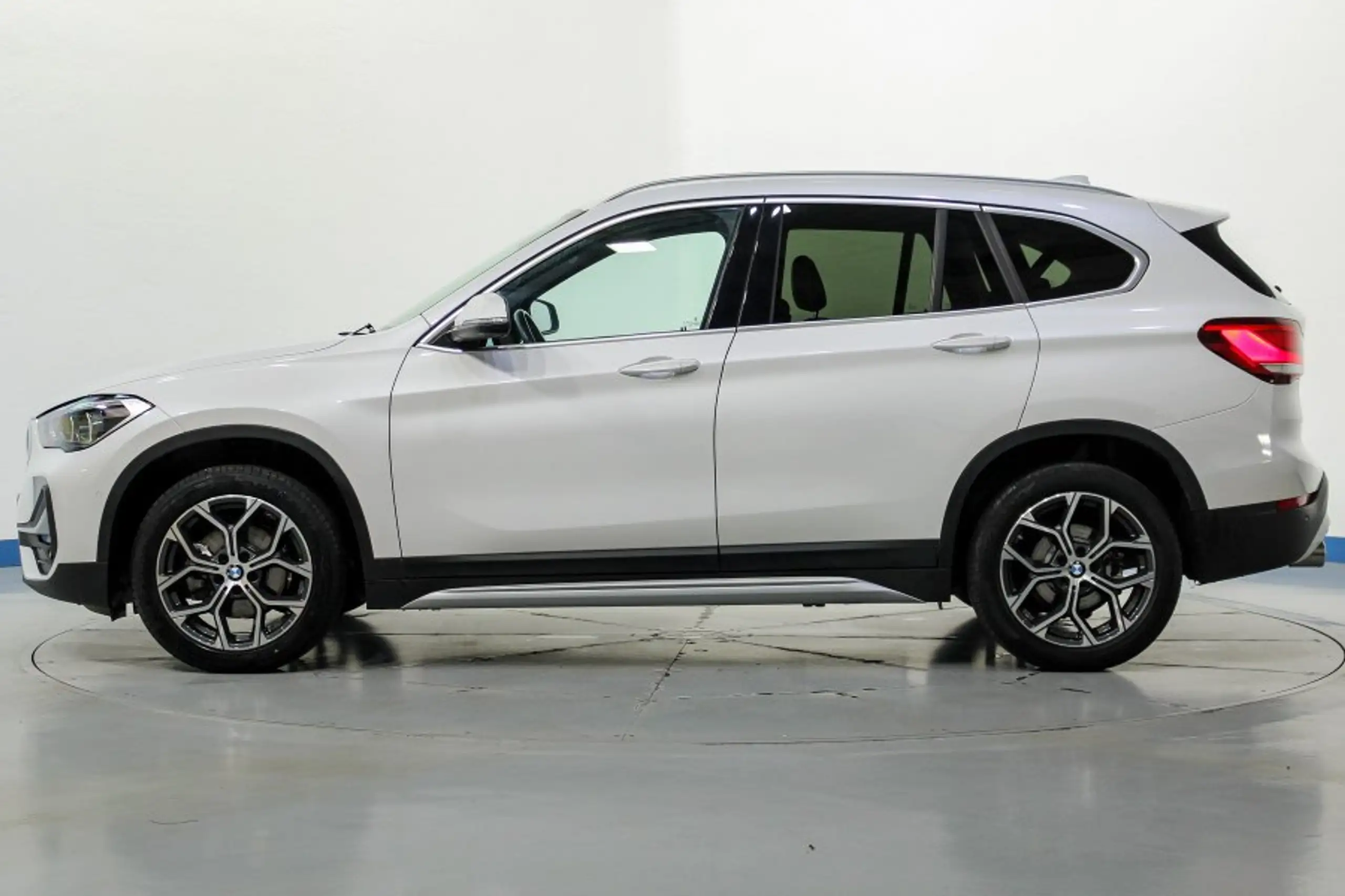 BMW - X1