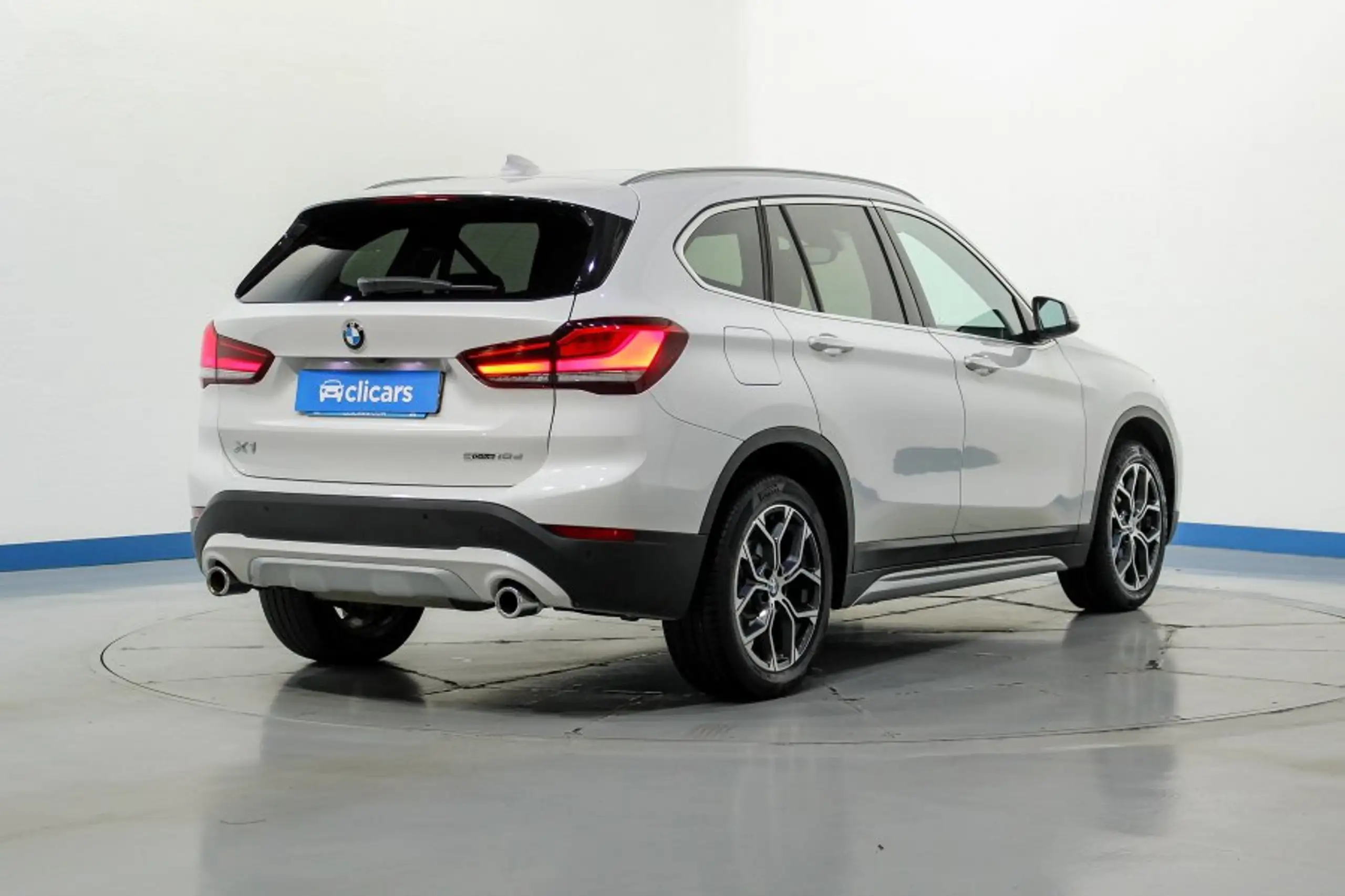 BMW - X1