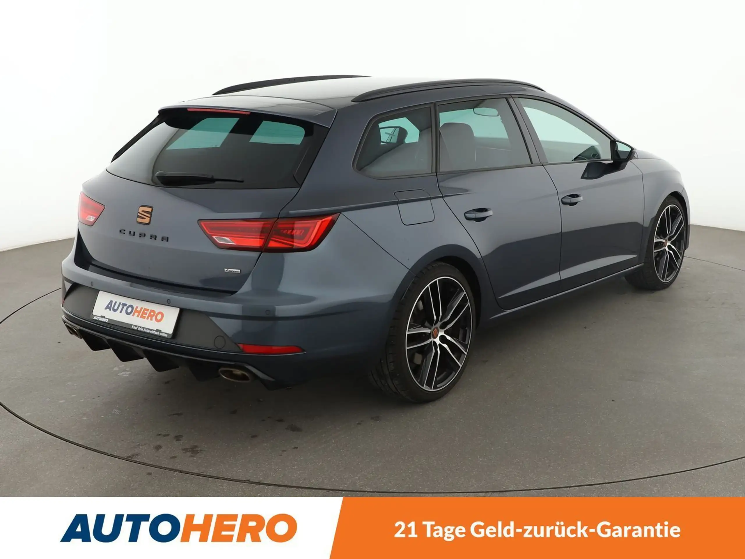 SEAT - Leon