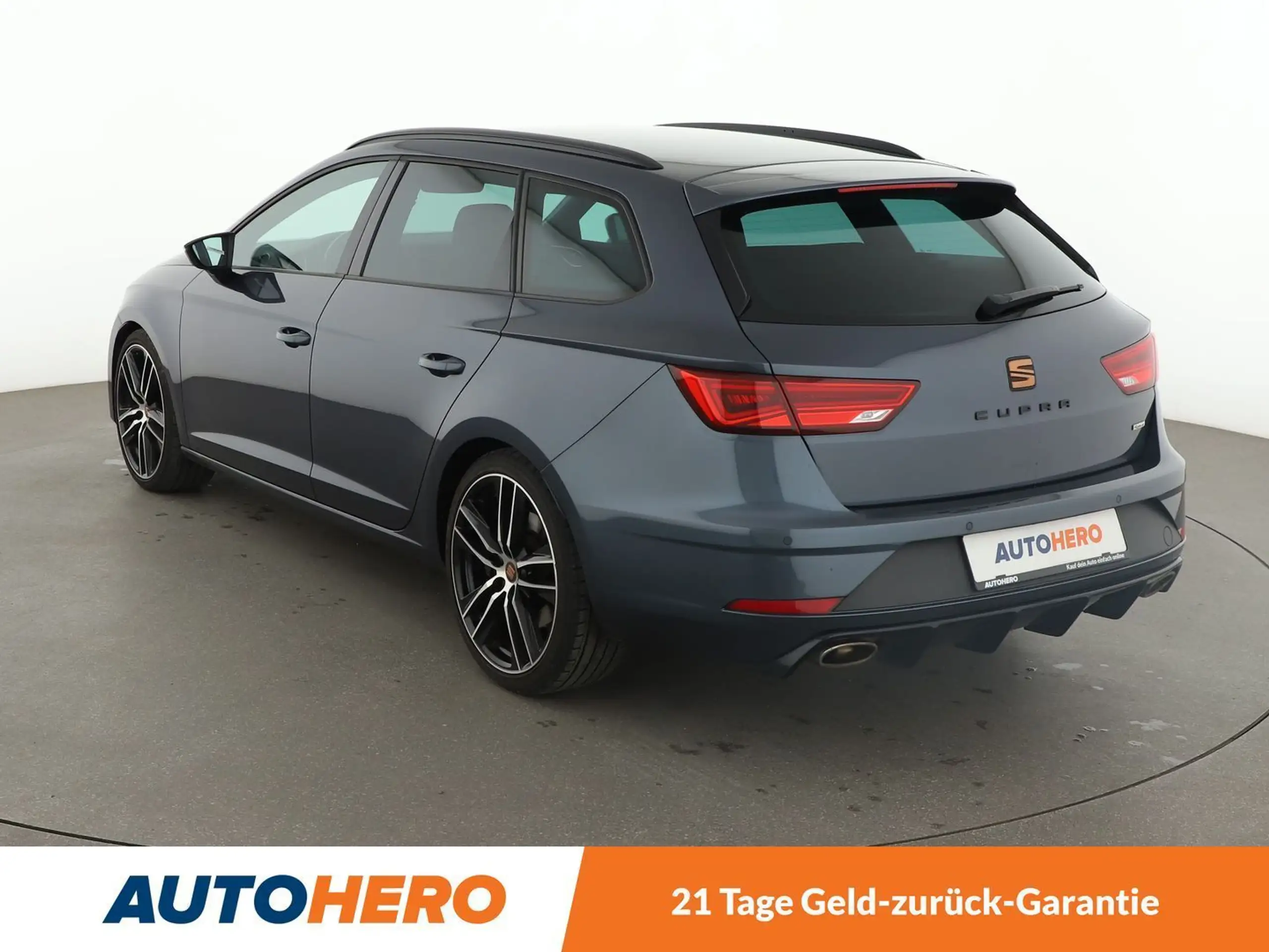 SEAT - Leon