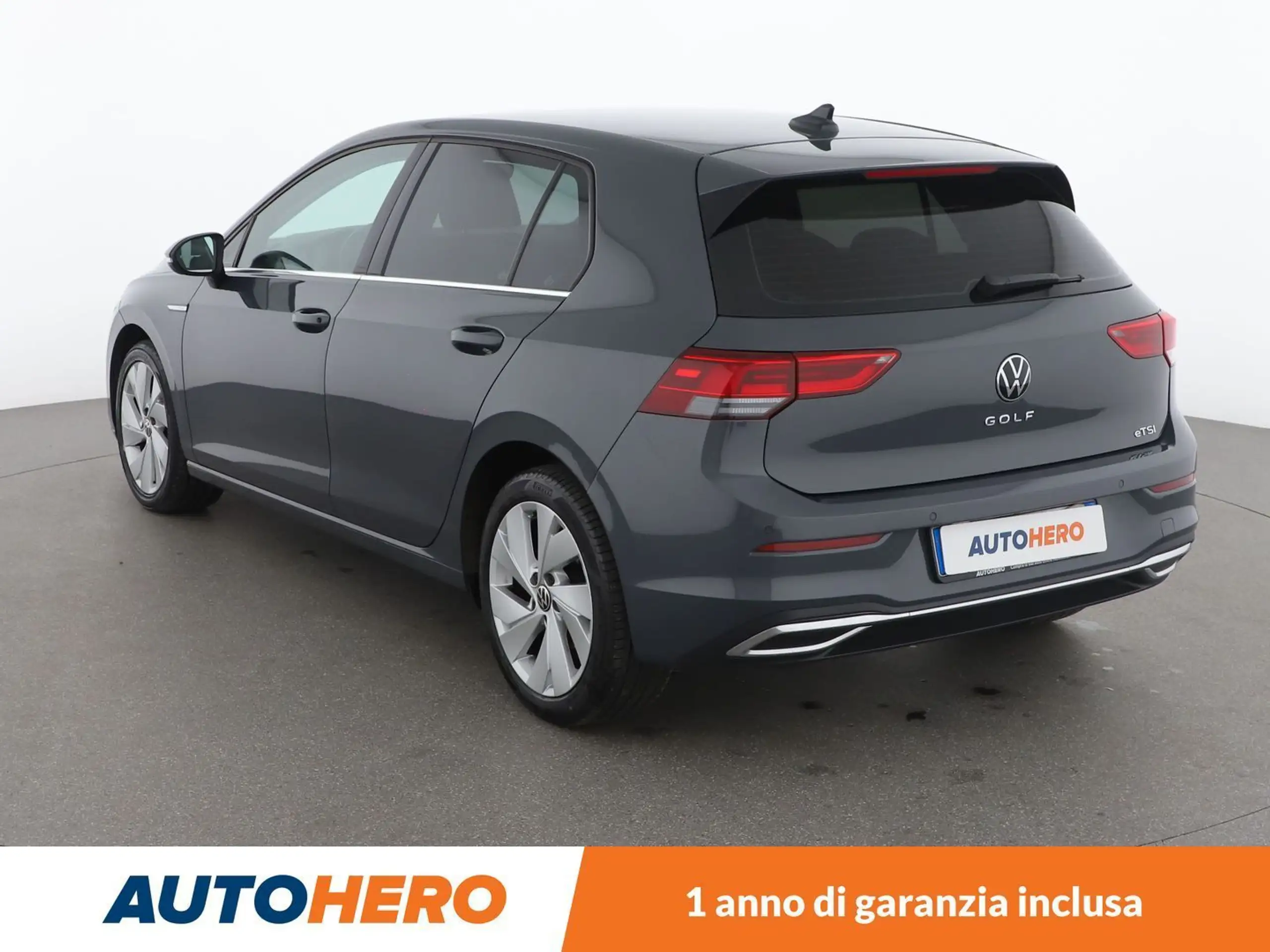 Volkswagen - Golf