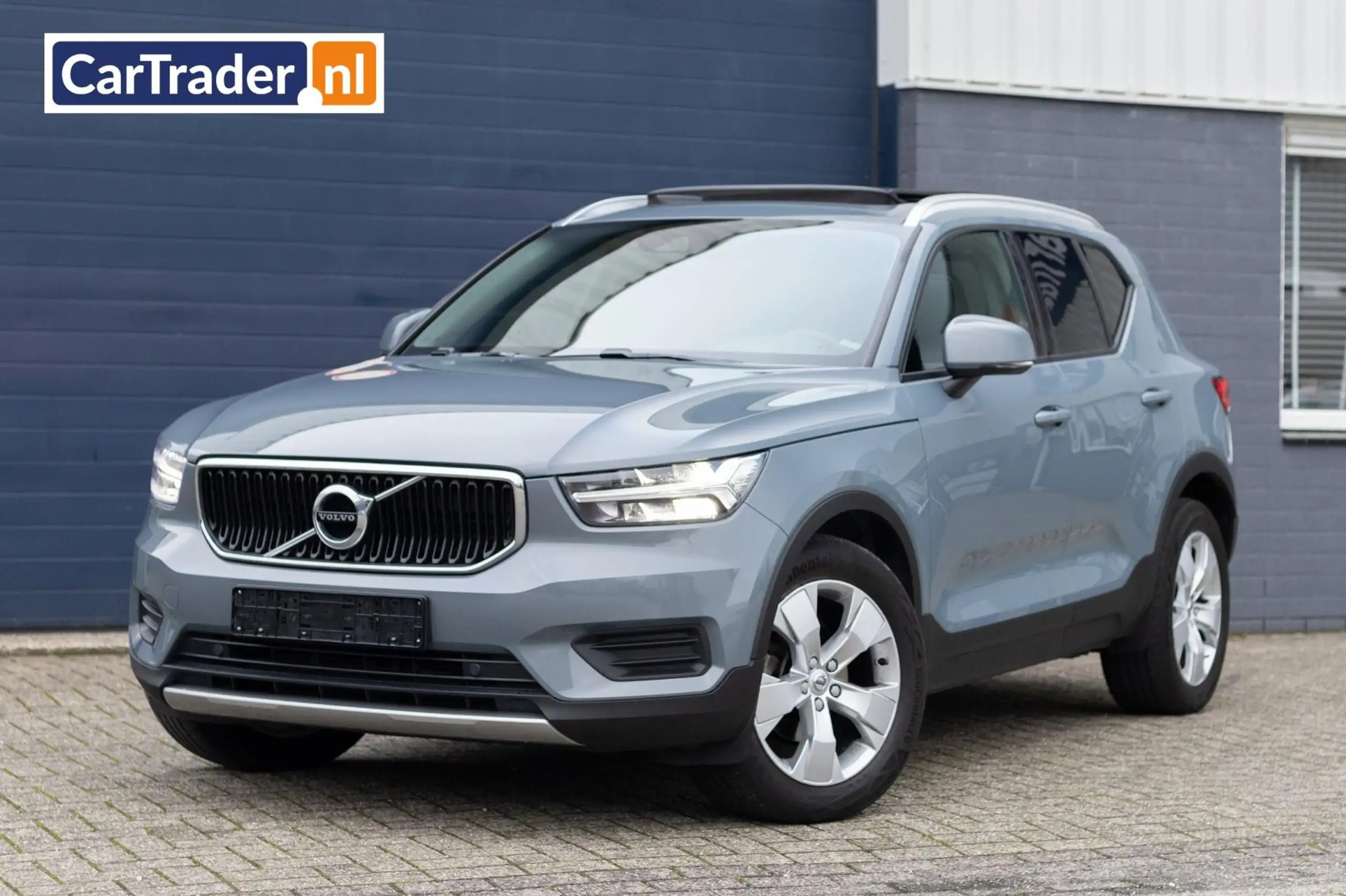 Volvo - XC40