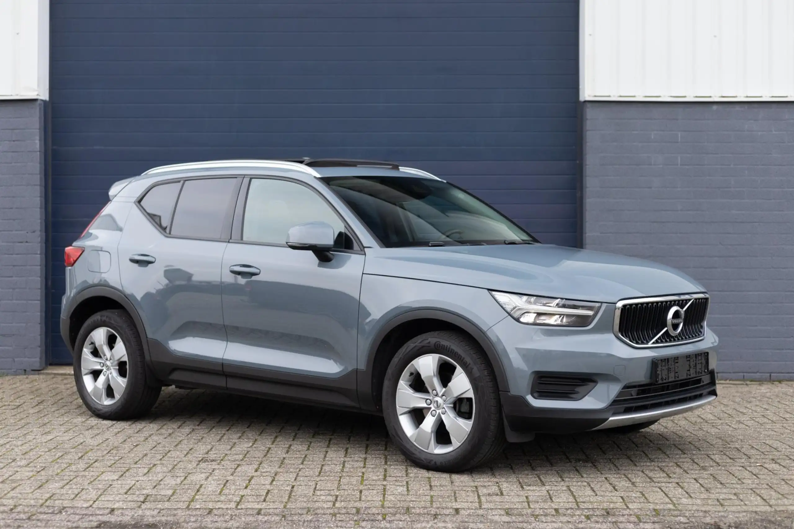 Volvo - XC40