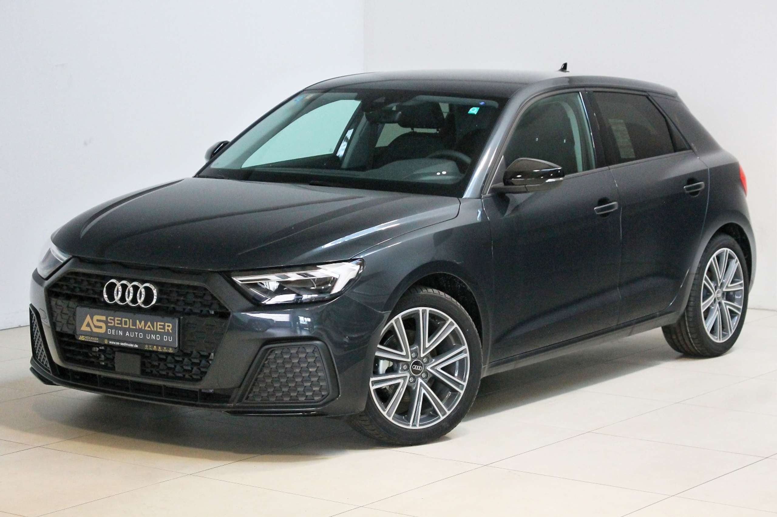 Audi - A1