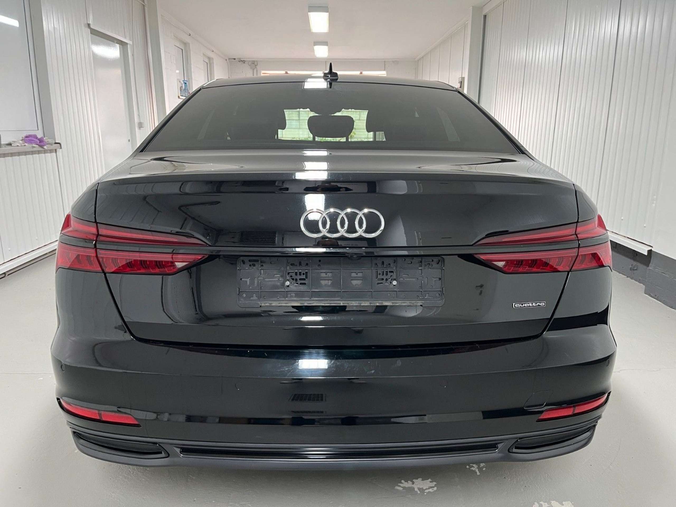 Audi - A6