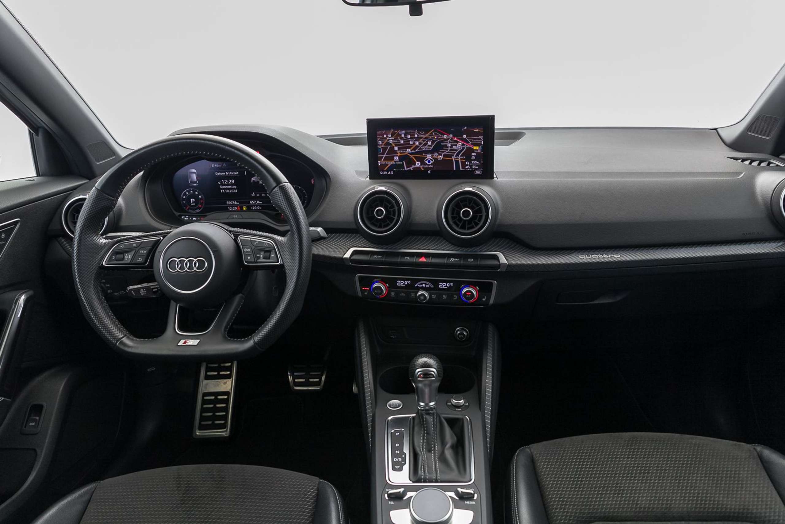 Audi - Q2