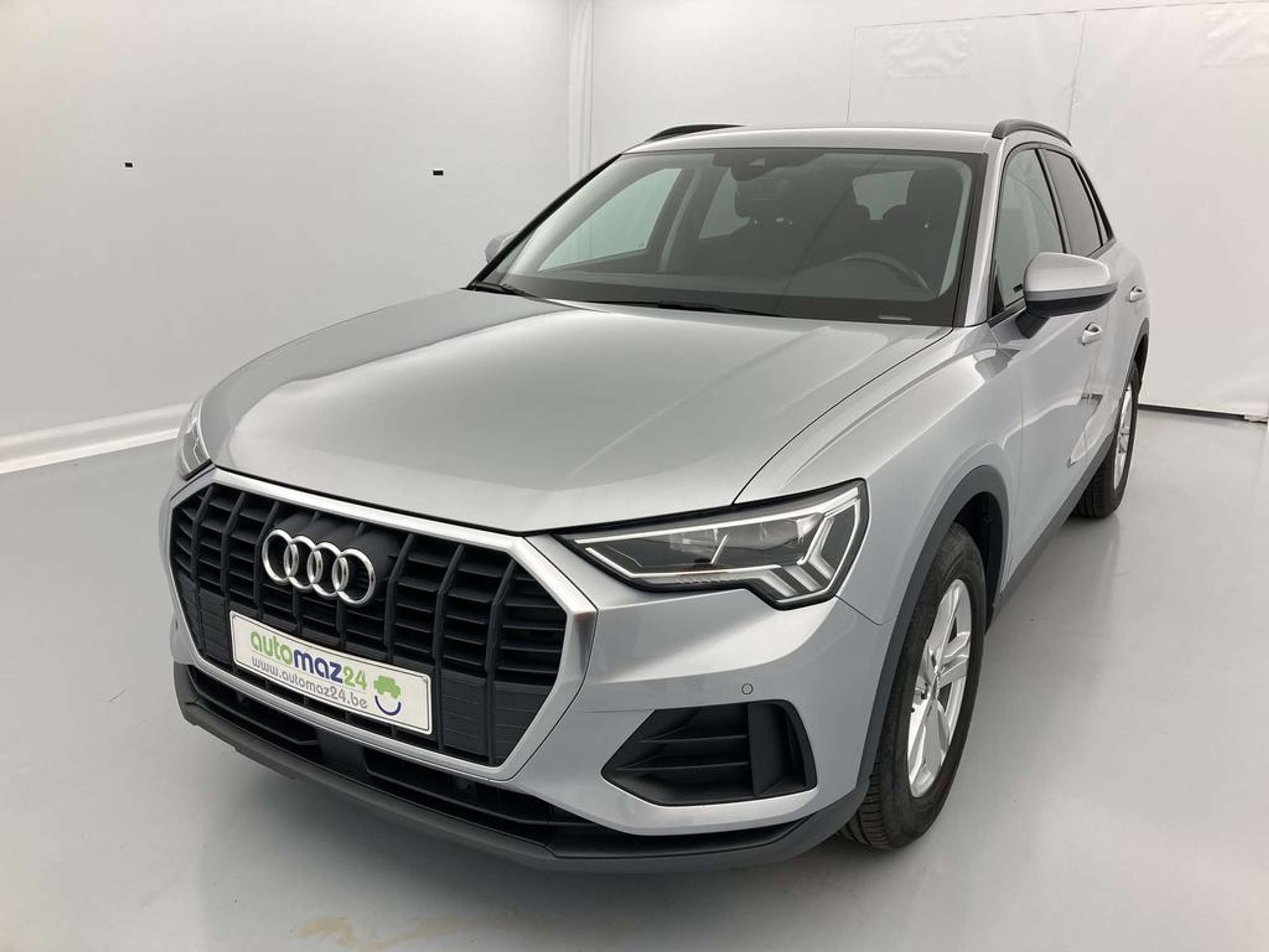 Audi - Q3