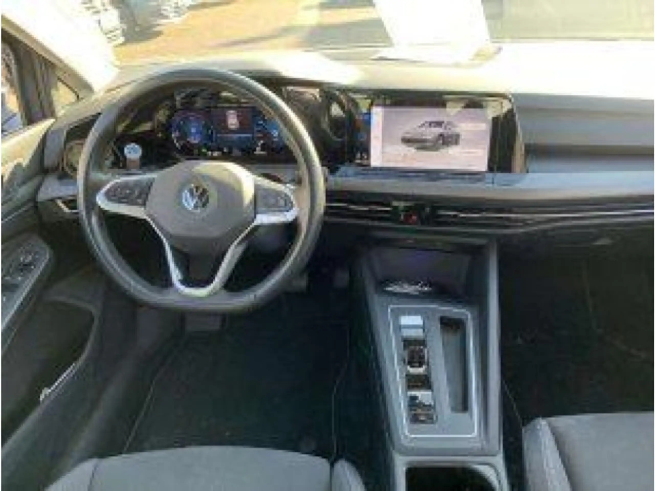 Volkswagen - Golf