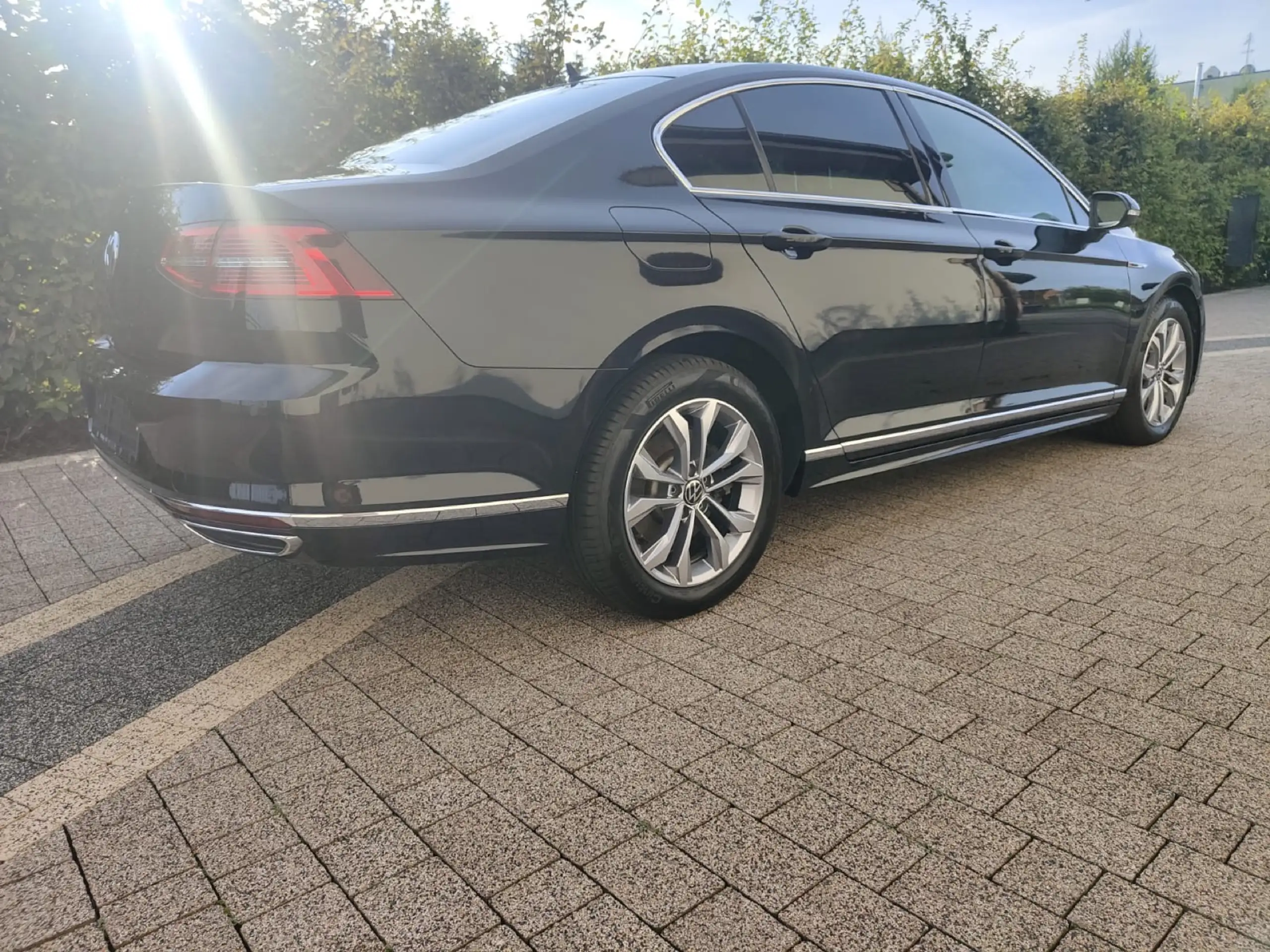 Volkswagen - Passat