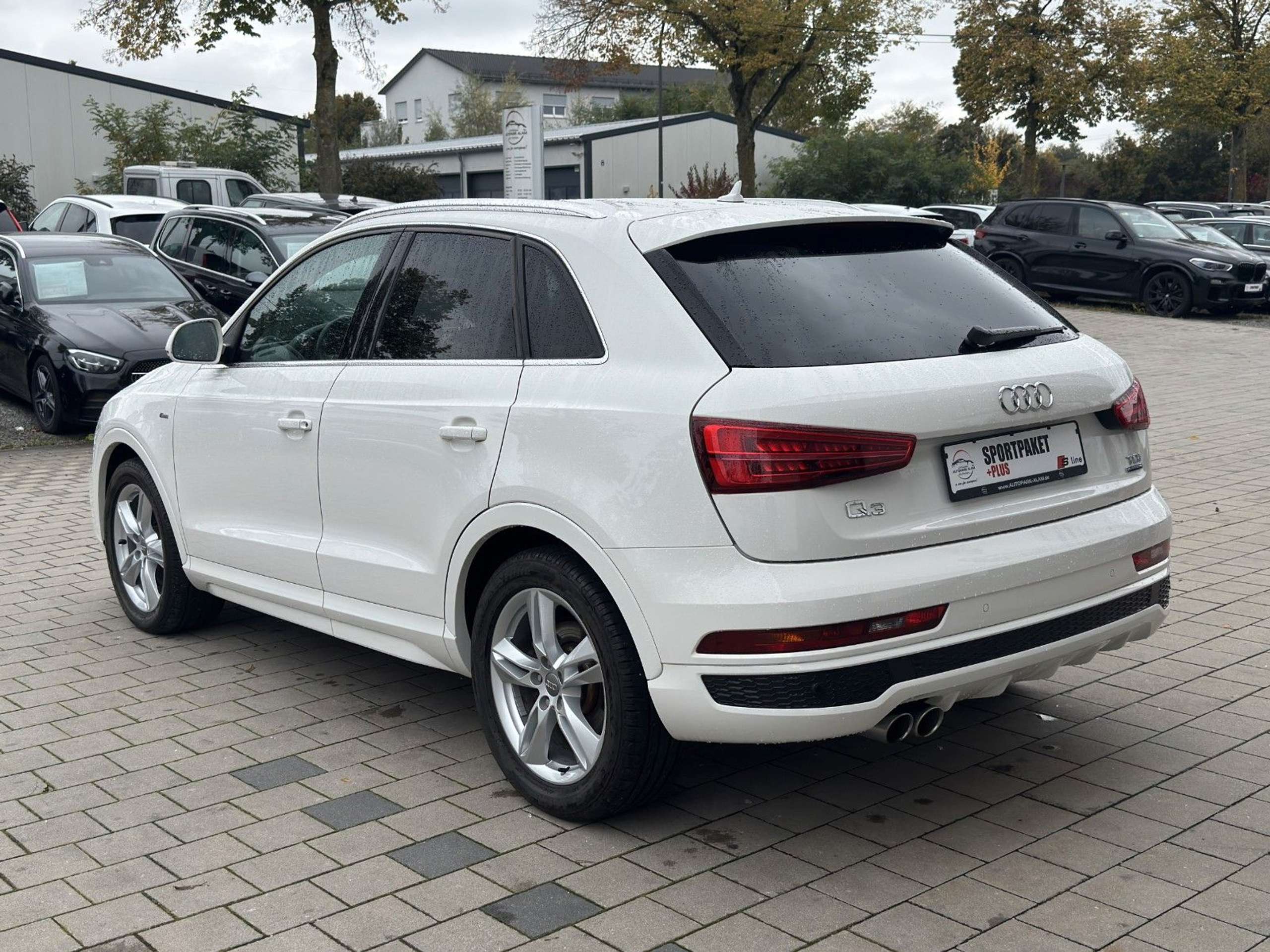 Audi - Q3