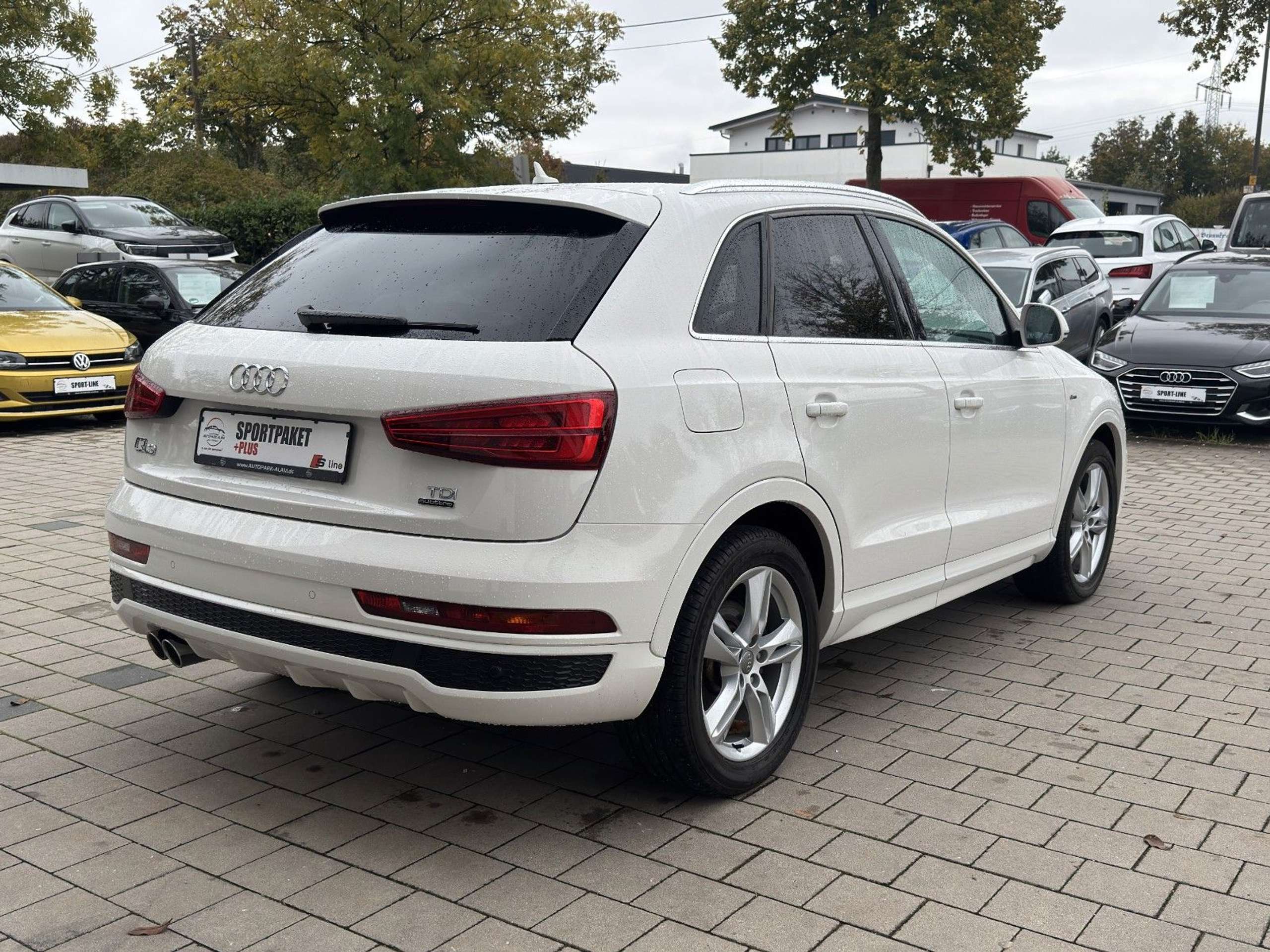 Audi - Q3