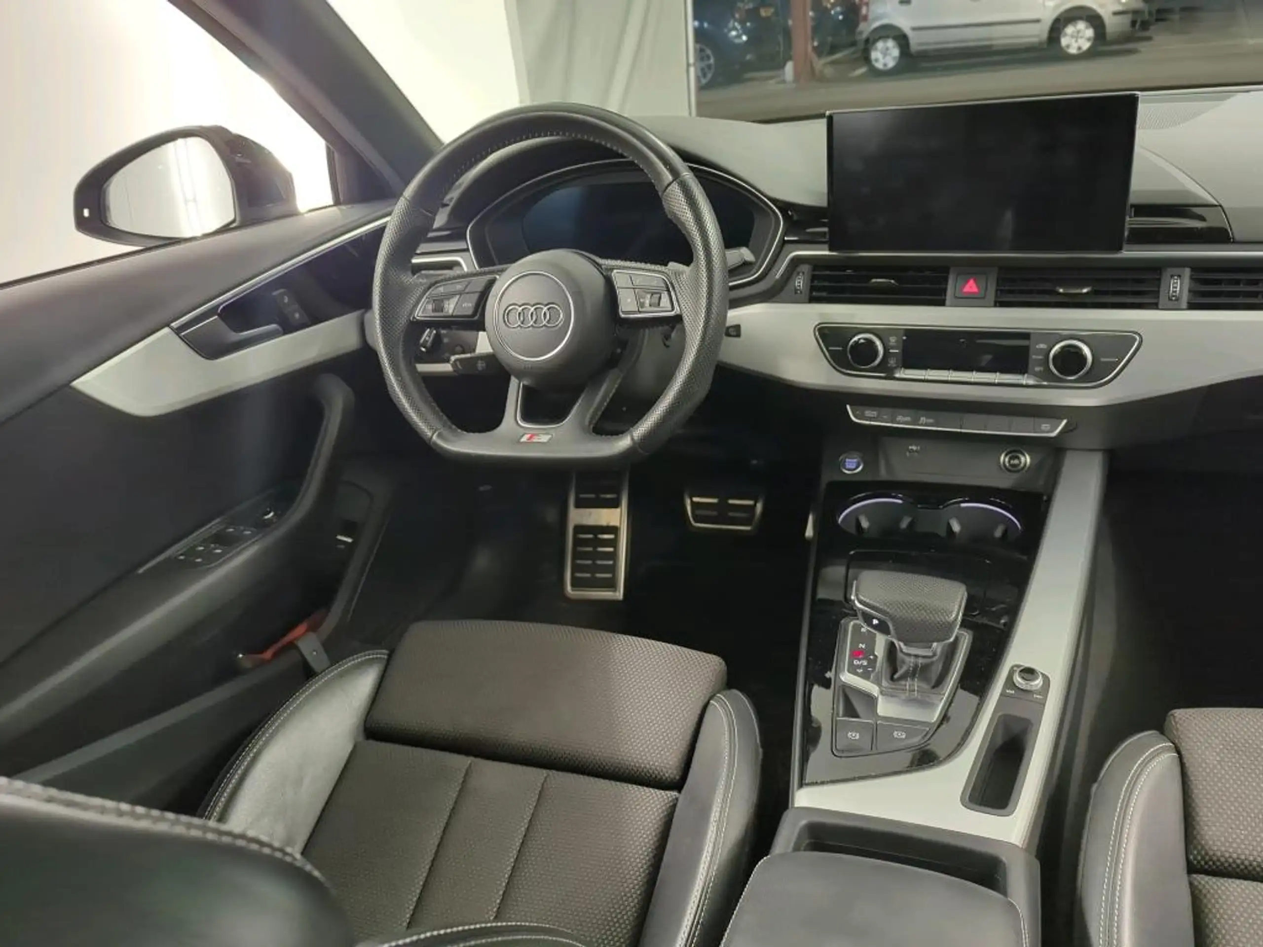 Audi - A4