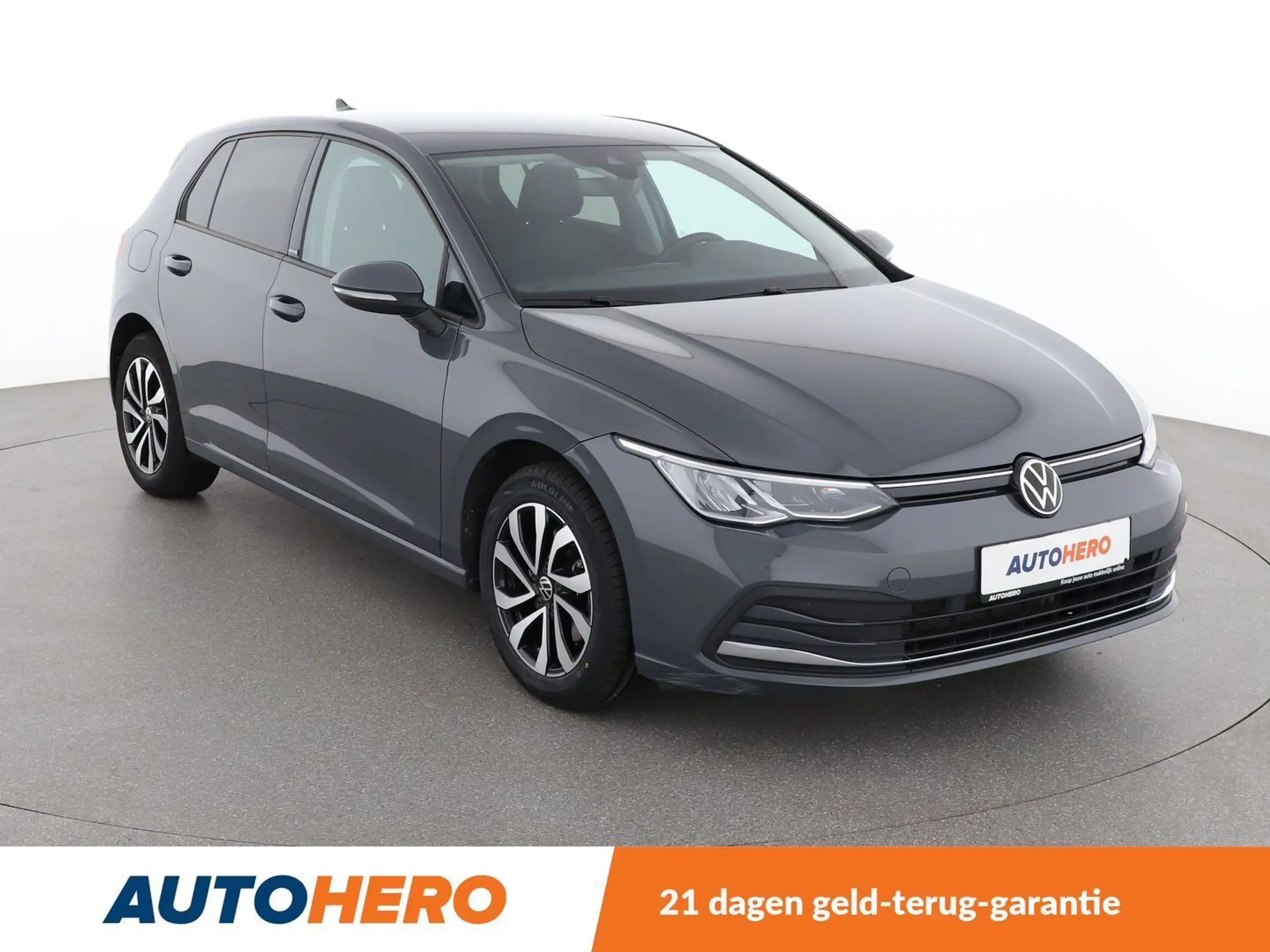 Volkswagen - Golf