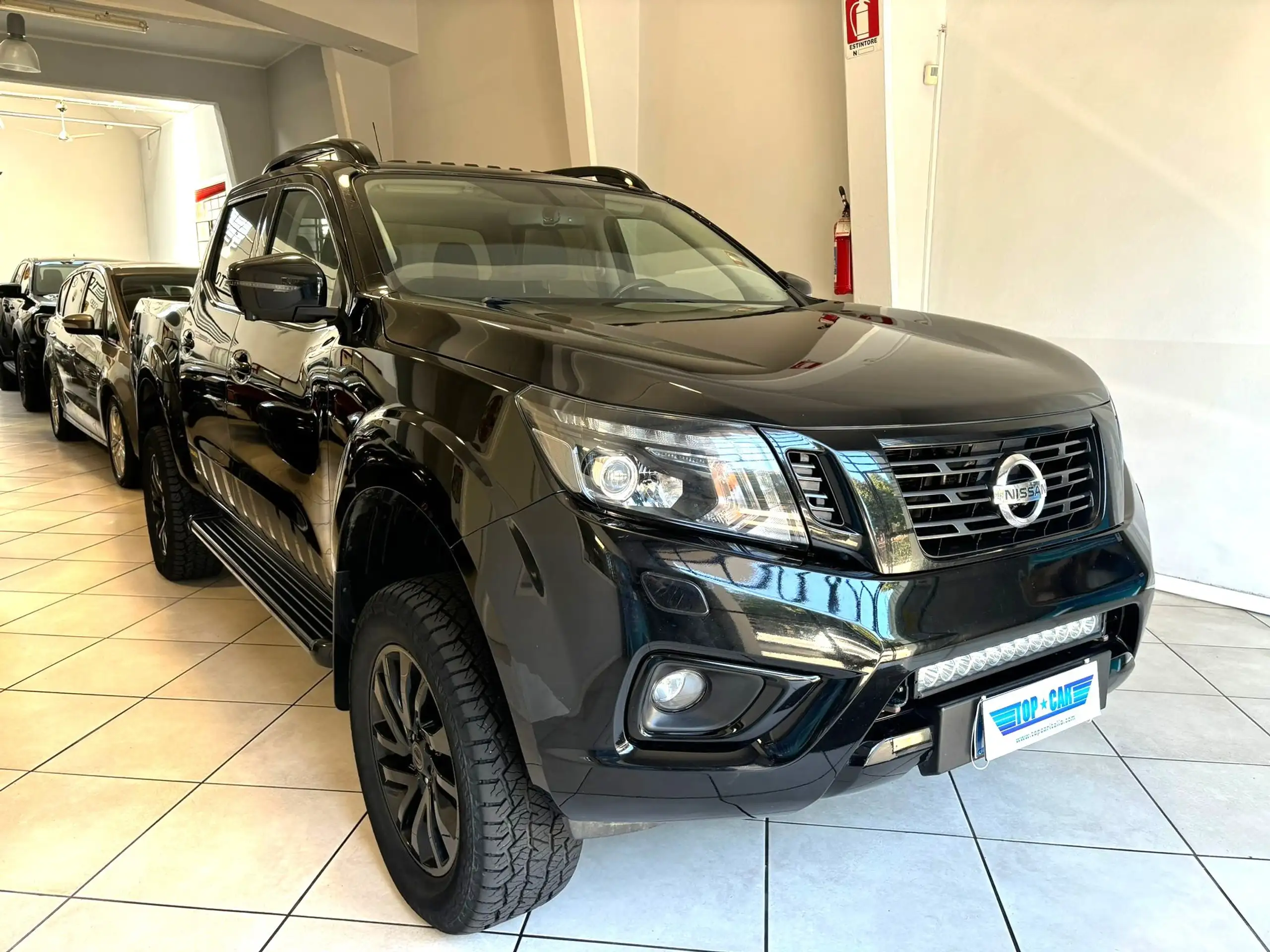 Nissan - Navara