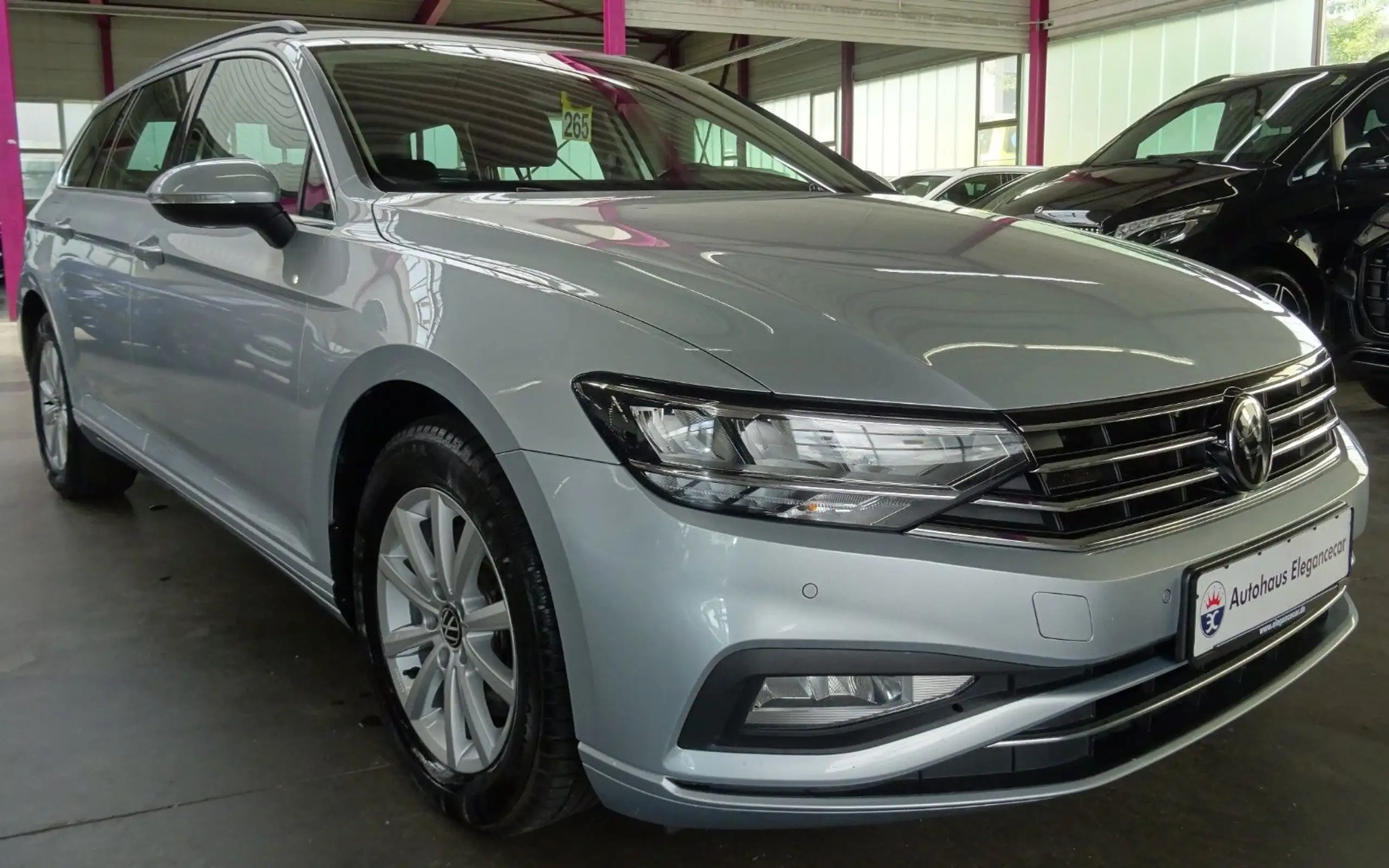 Volkswagen - Passat Variant