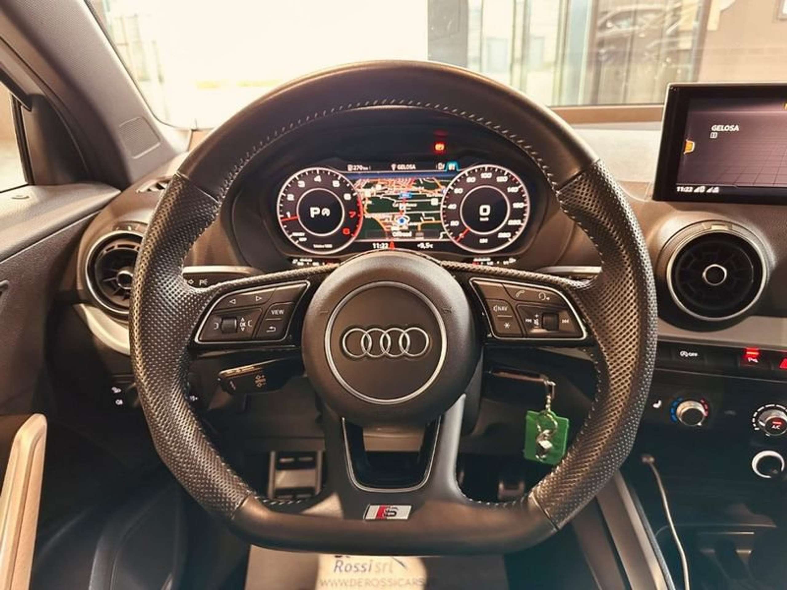 Audi - Q2